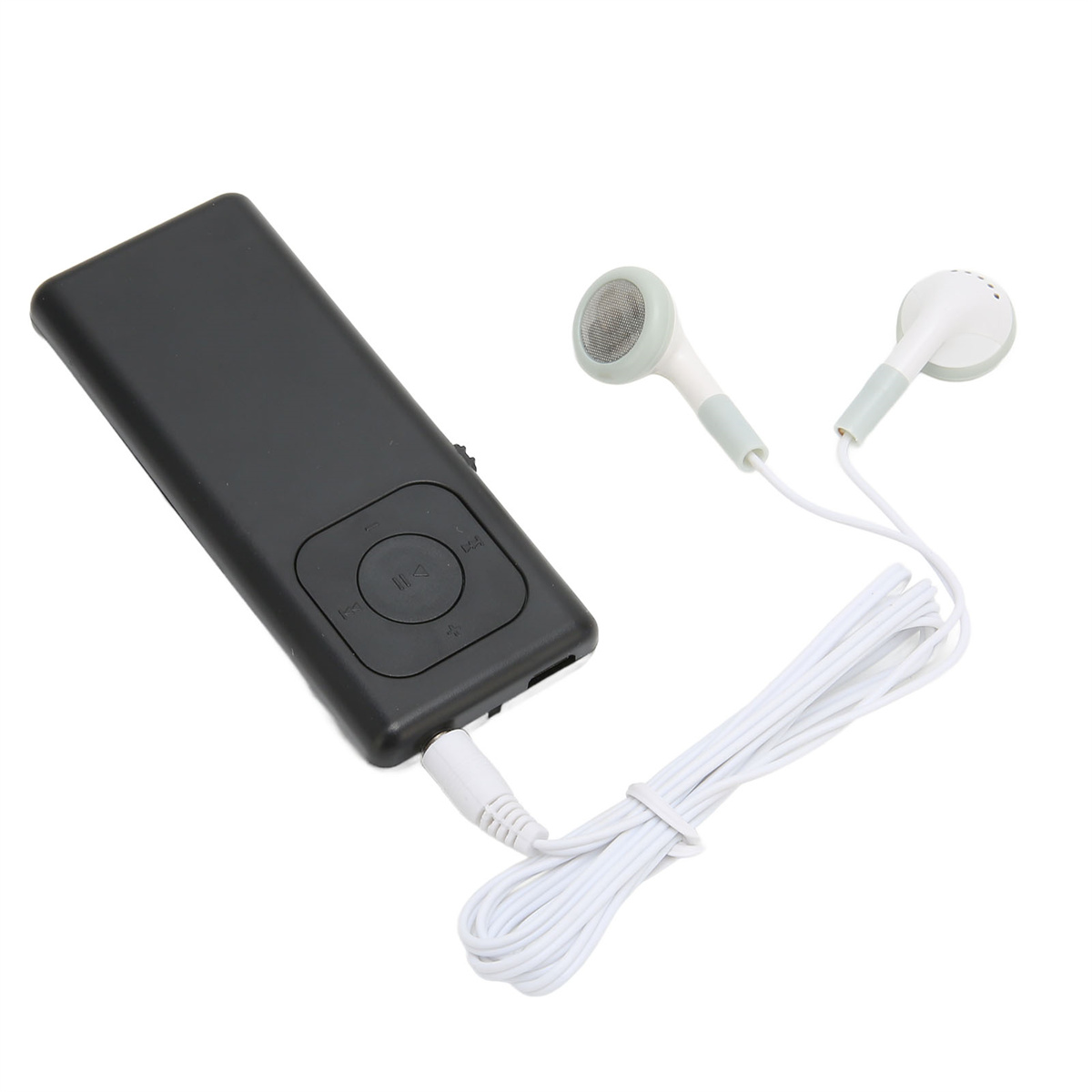Schwarzer MP3-Player mit weißen Ohrhörern. Weißes Kabel. Weißer Hintergrund.