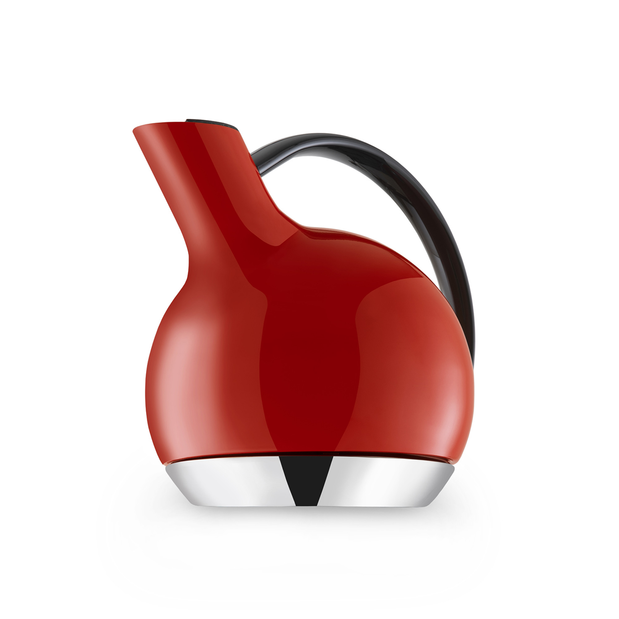 Bollitore rosso con manico nero su sfondo bianco. Il bollitore è rotondo con base argentata.