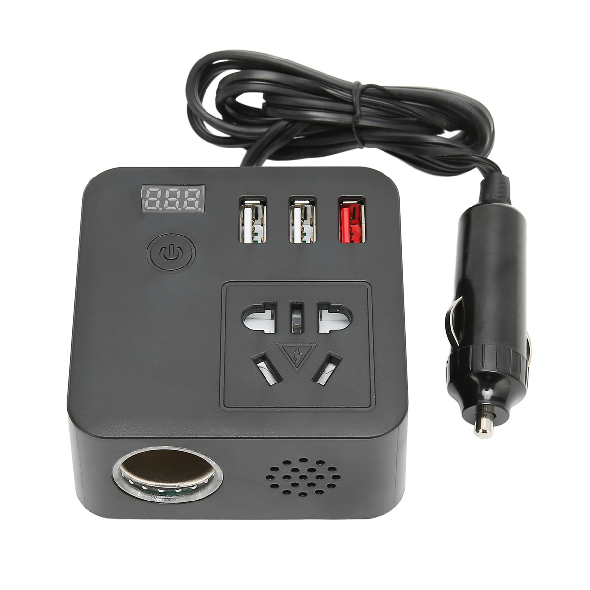 Ein schwarzer Auto-Adapter mit USB-Anschlüssen und einer Steckdose. Er hat eine Digitalanzeige.