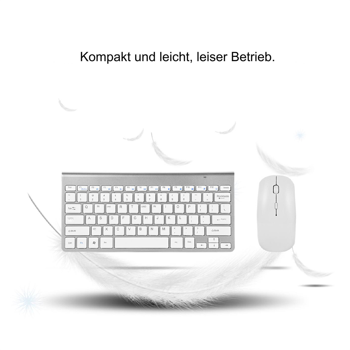 Ein silbernes Tastatur- und Maus-Set. Federn schweben vor dem Set vor weißem Hintergrund.