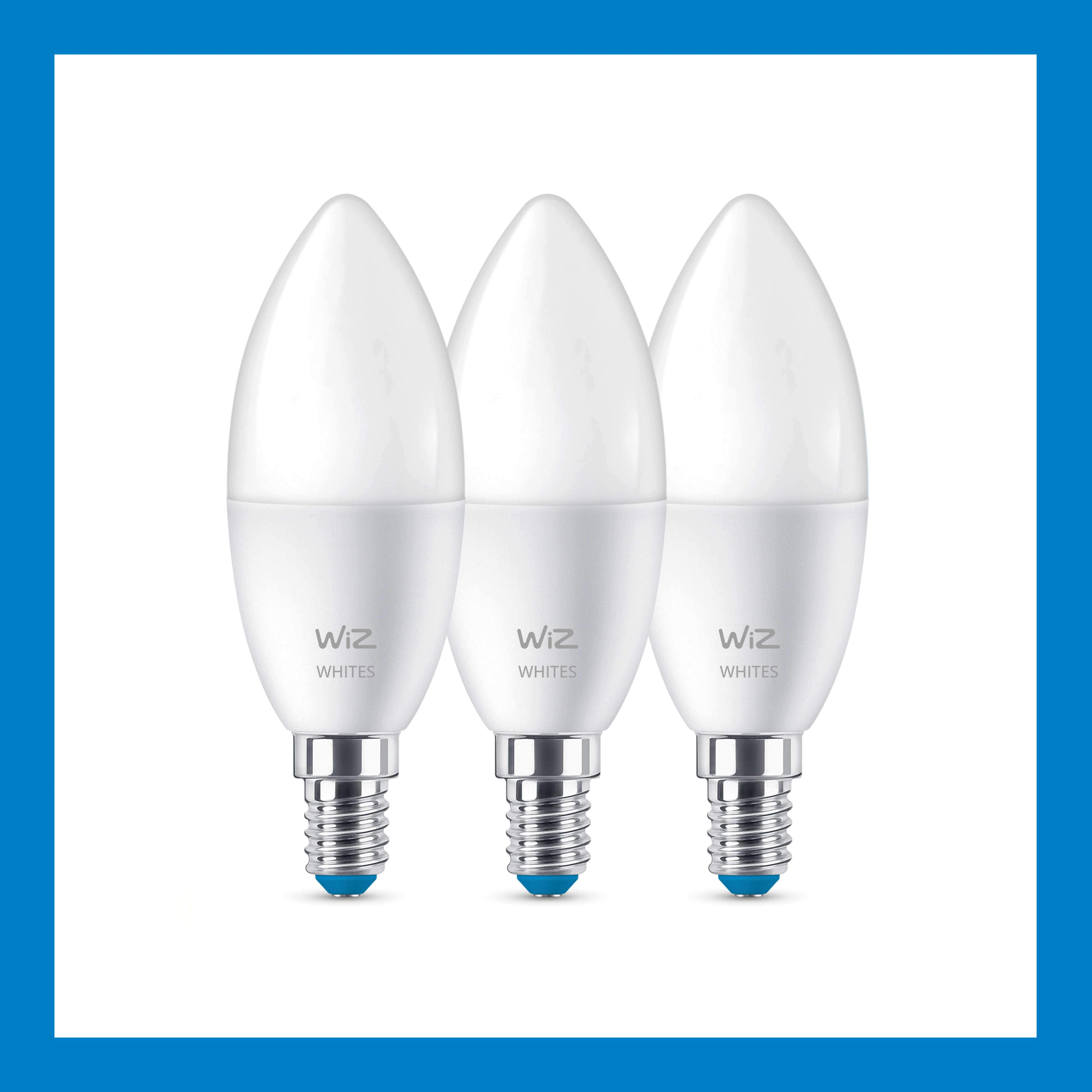 Drie witte Wiz LED-lampen met een blauwe rand. De lampen staan ​​in een rij.