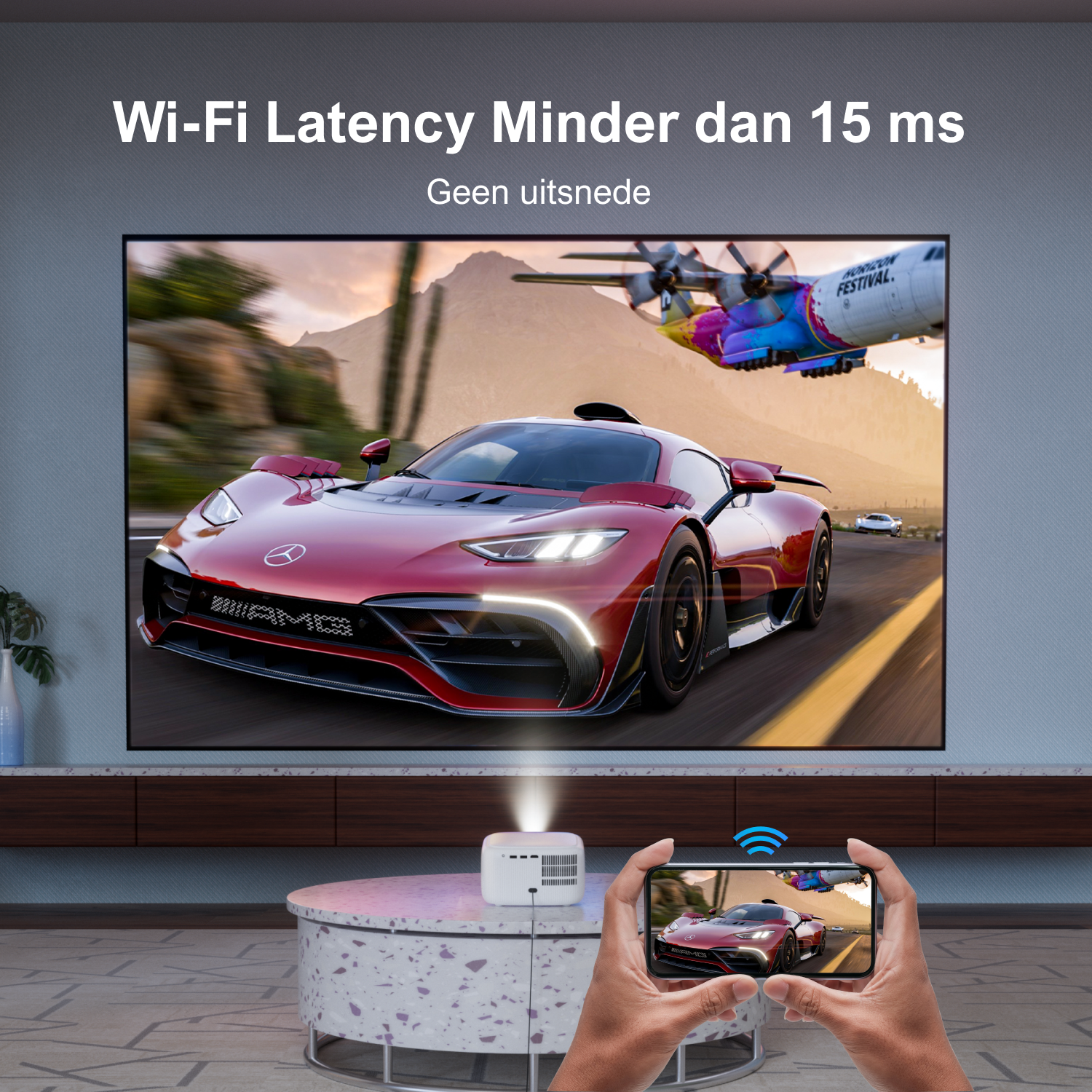 Un téléphone affiche une course de voitures à l'écran. Un projecteur projette l'image.