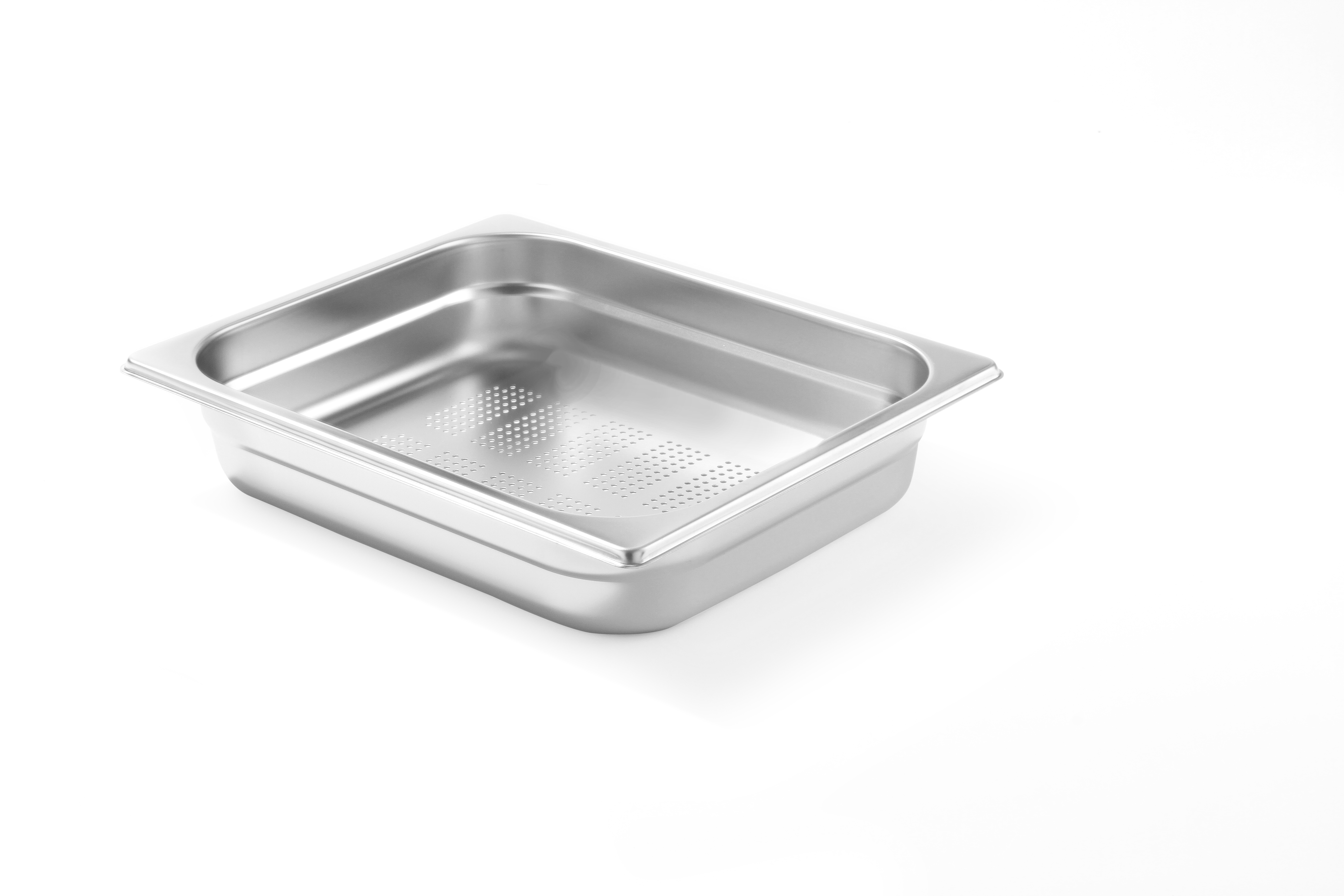 Vassoio alimentare in acciaio inox con fori sul fondo, sfondo bianco.