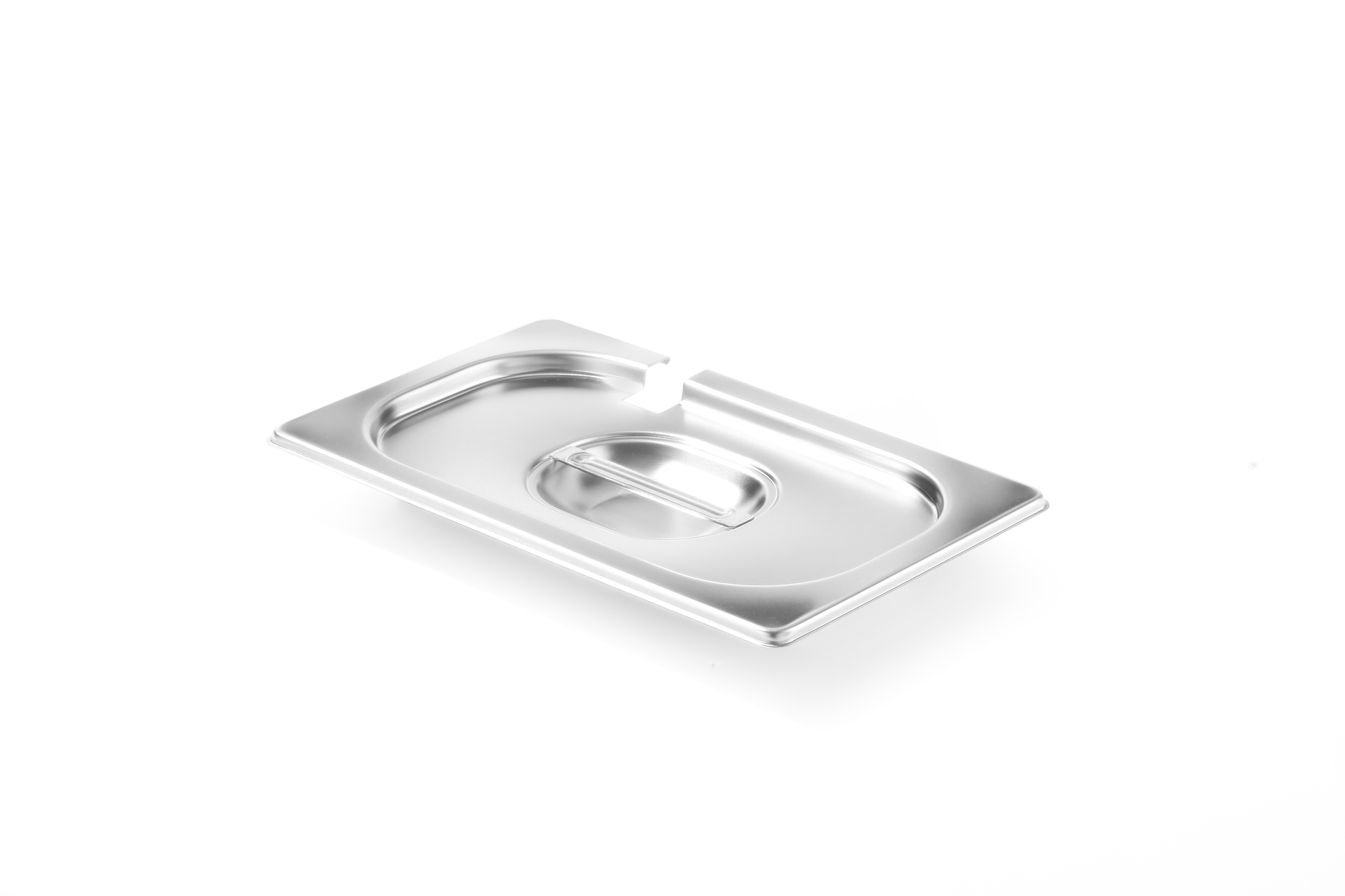 Coperchio rettangolare d'argento con manico. Sfondo bianco.
