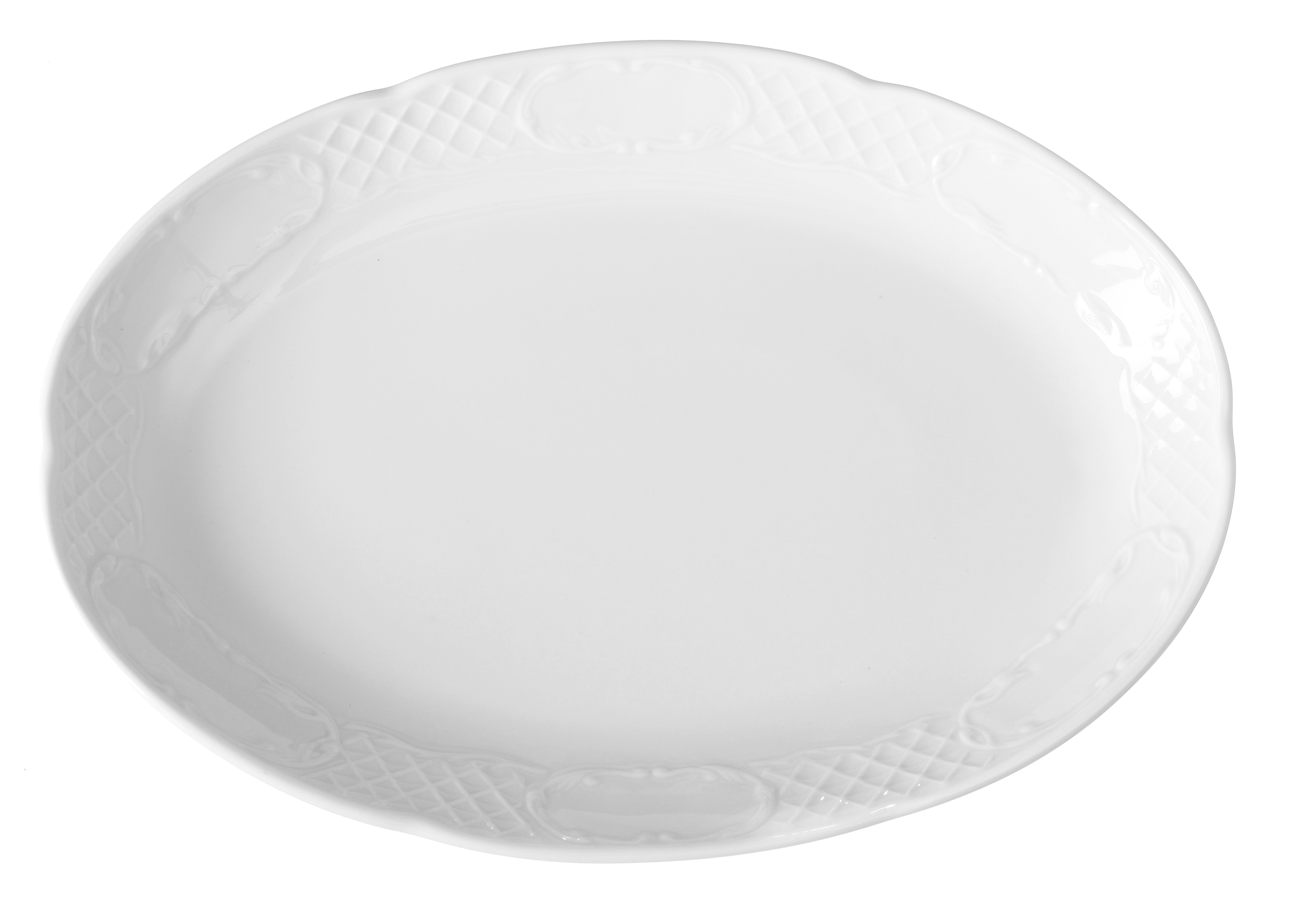 Piatto da portata ovale bianco con bordo decorativo. Isolato su sfondo bianco.