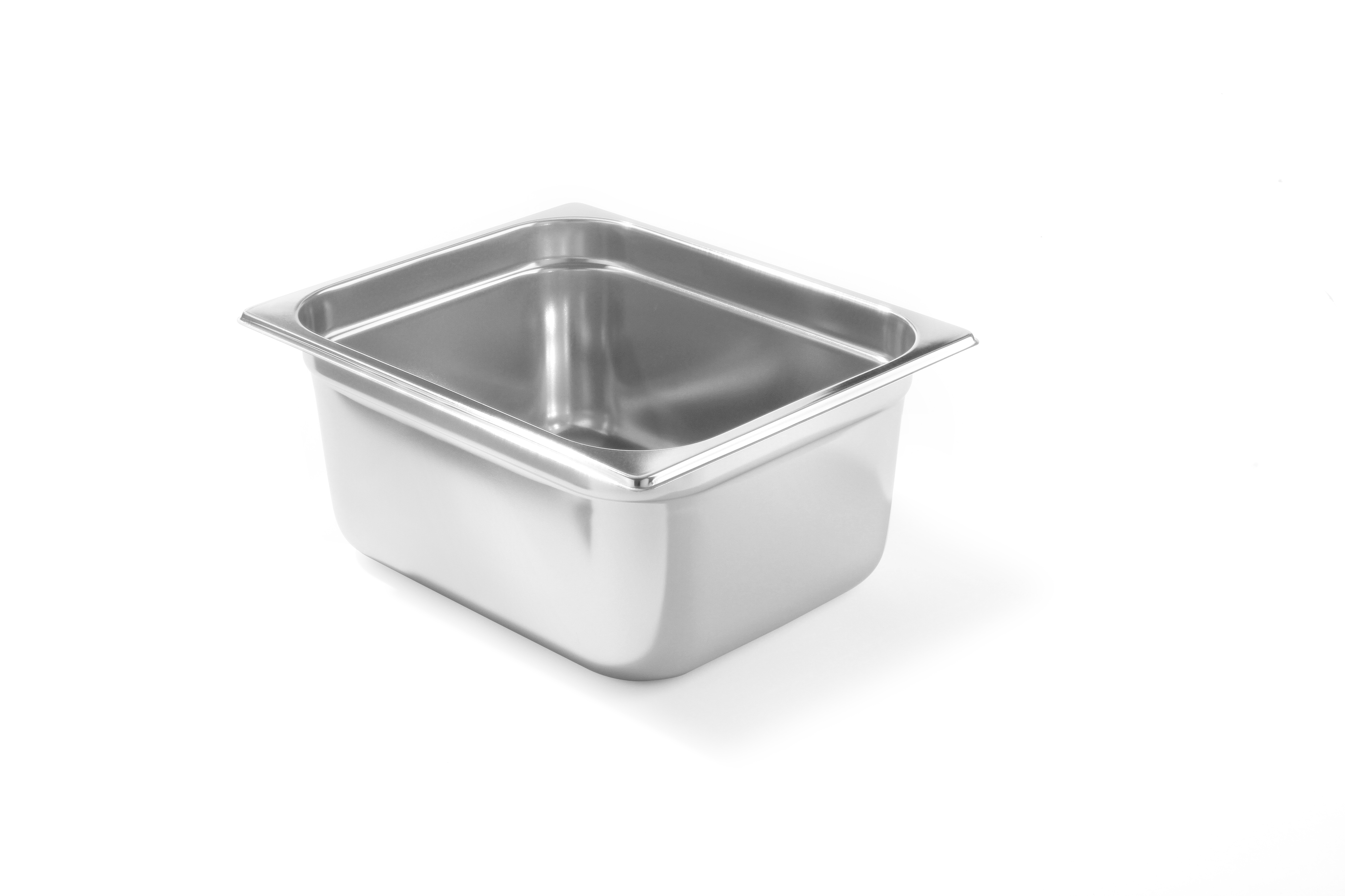 Un contenitore rettangolare in acciaio inox. Sfondo bianco.