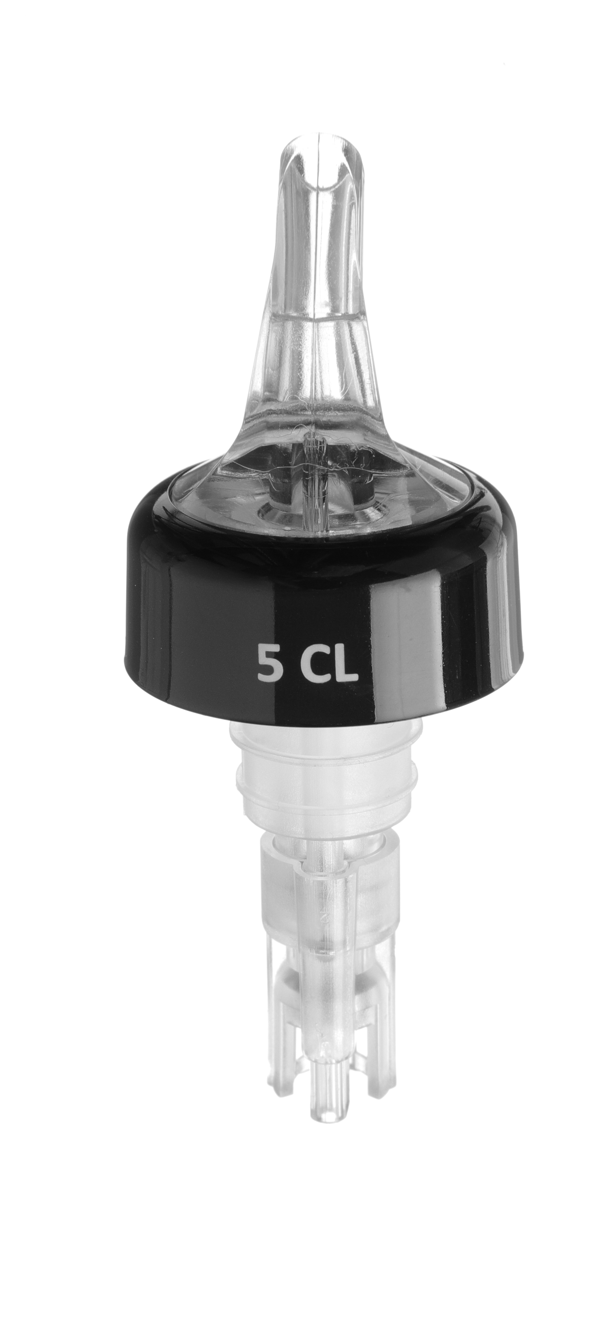 Versatore per liquori in plastica trasparente con tappo nero. Contrassegnato con '5 CL' sul davanti.