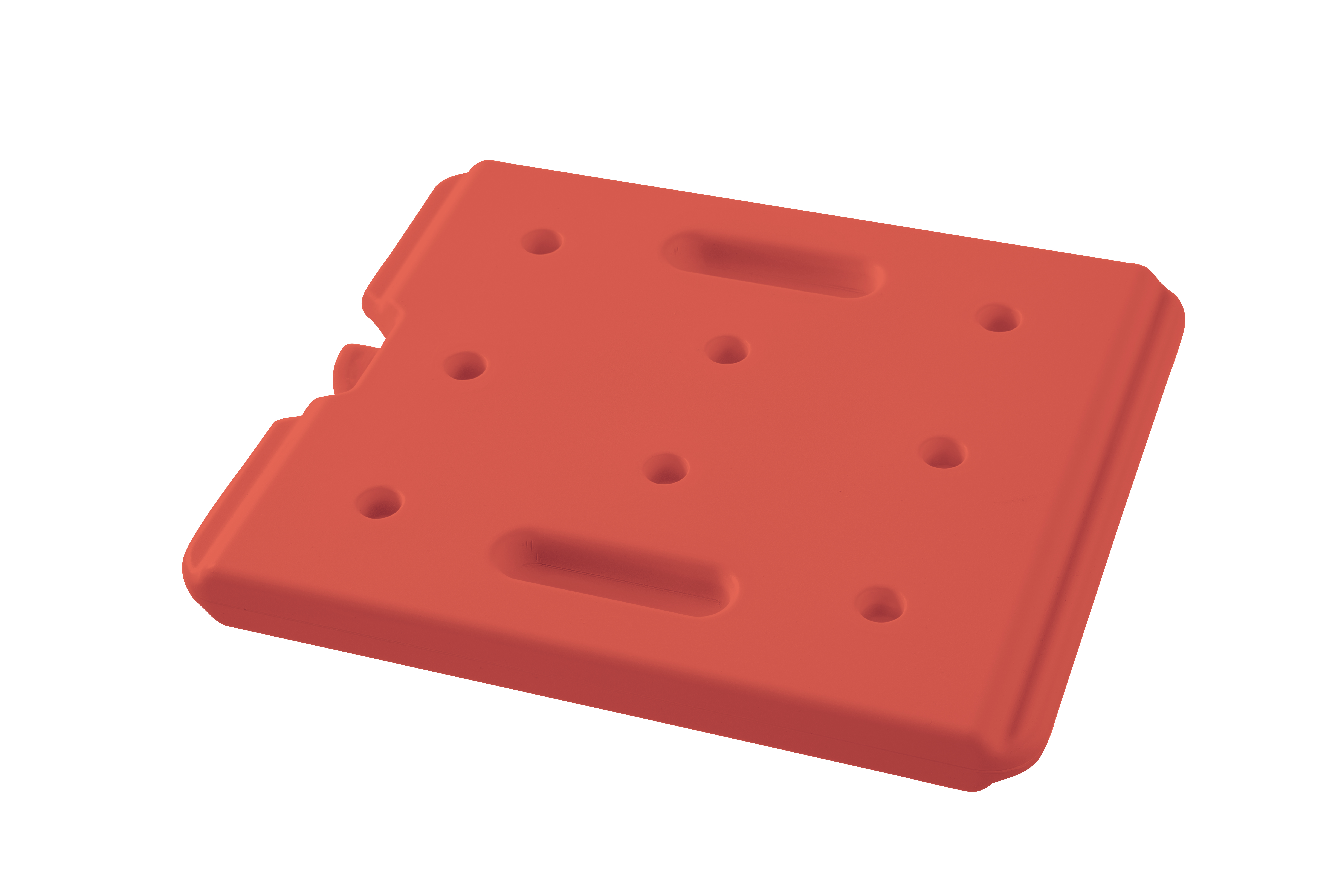 Un impacco di ghiaccio rosso e rettangolare con diversi piccoli fori, su sfondo bianco.