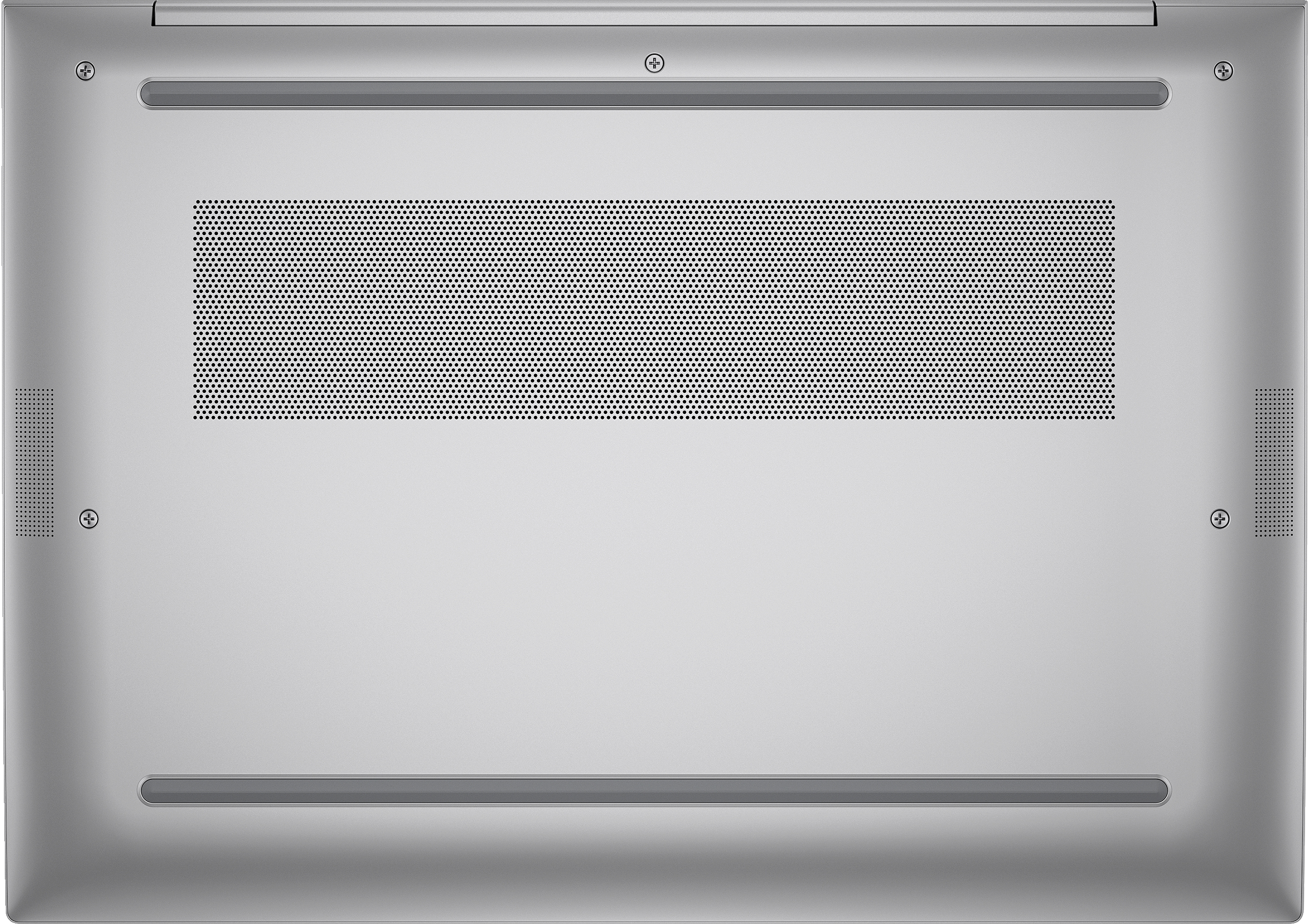 Onderkant van een zilveren laptop met ventilatiegaten en rubberen voetjes.