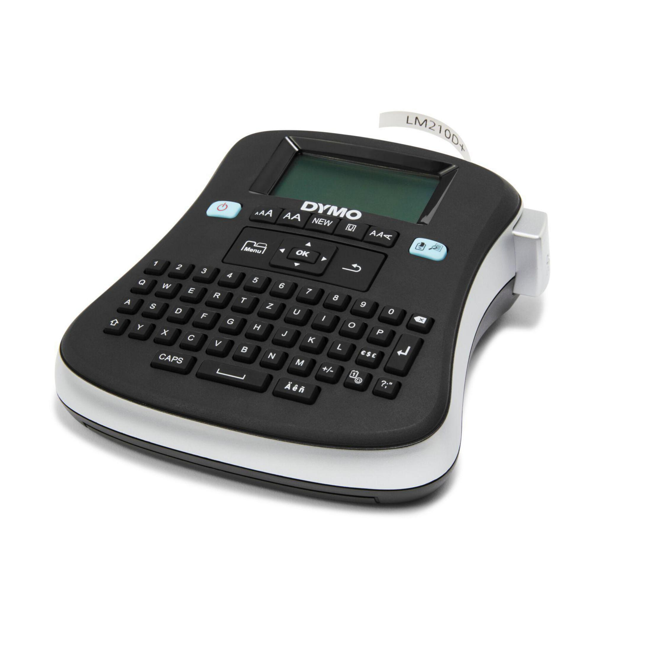 Schwarzes Dymo-Etikettiergerät mit weißem Etikettenband. Mit Tastatur und Bildschirm. Isoliert auf Weiß.