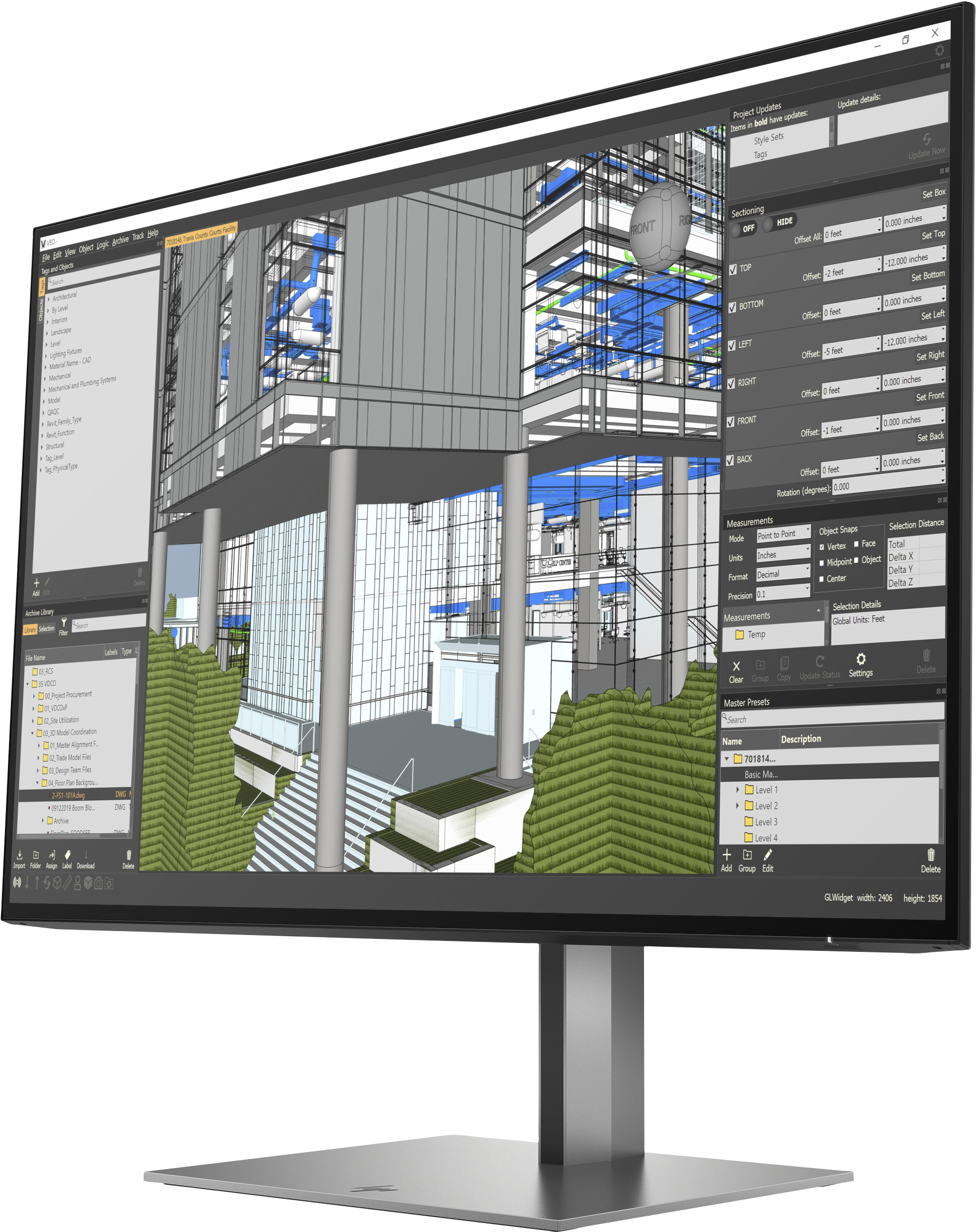 Großer Computermonitor mit einem Gebäudedesignprogramm mit Gebäudemodell.
