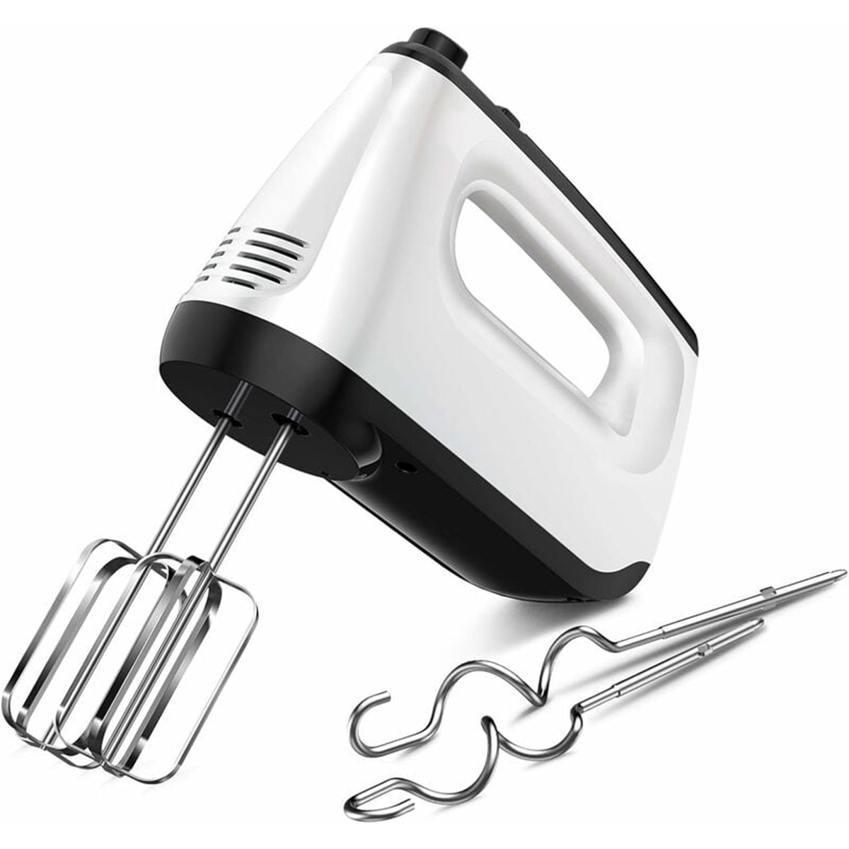 Ein weißer und schwarzer Handmixer mit zwei Garnituren Schlägern, einmal Rührbesen, einmal Knethaken.