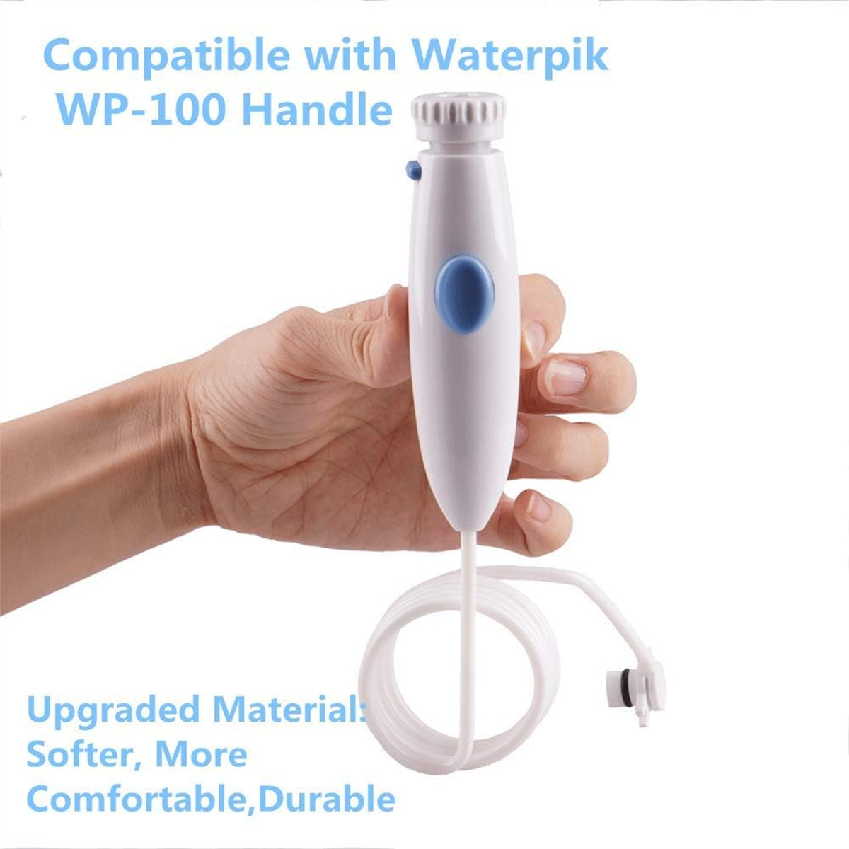 Weißer Waterpik-Griff mit blauem Knopf, angeschlossen an einen Schlauch.