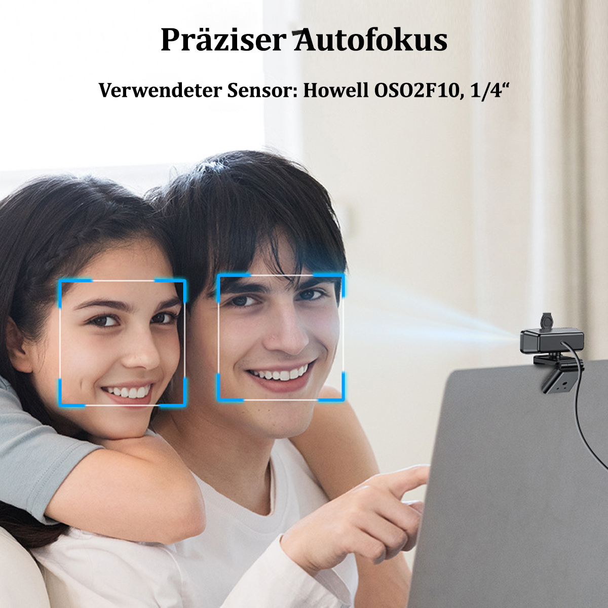 Zwei lächelnde Personen, mit einer Webcam auf einem Computerbildschirm und Text zum Autofokus.