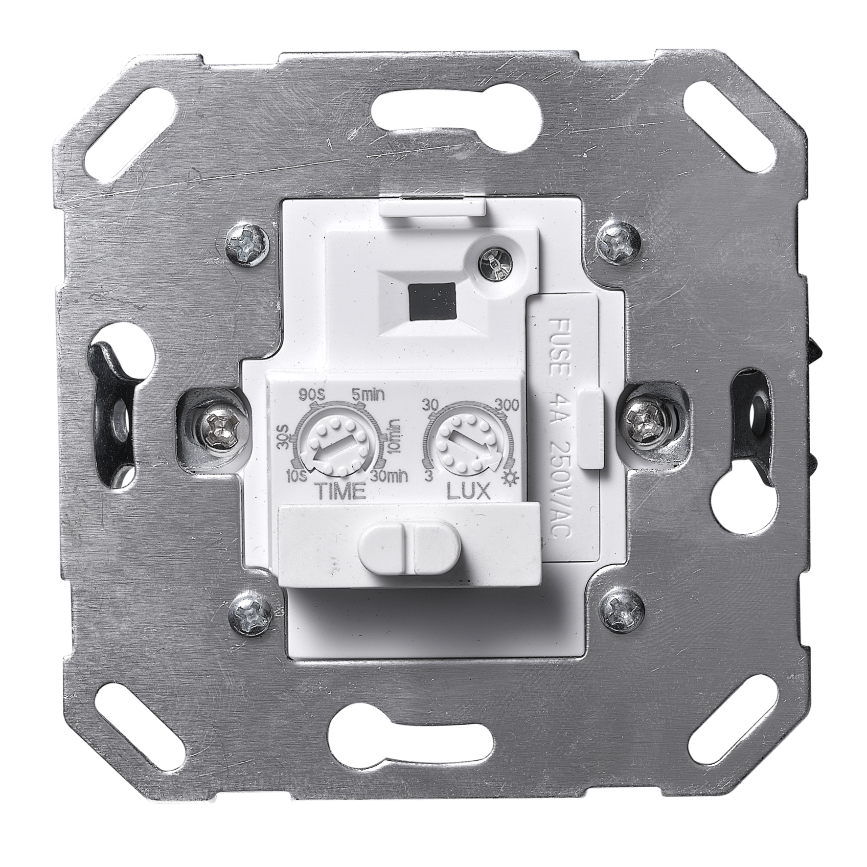 Ein weißer elektrischer Schalter mit Metallplatte, der Zeit- und Lichtempfindlichkeitsregler zeigt.
