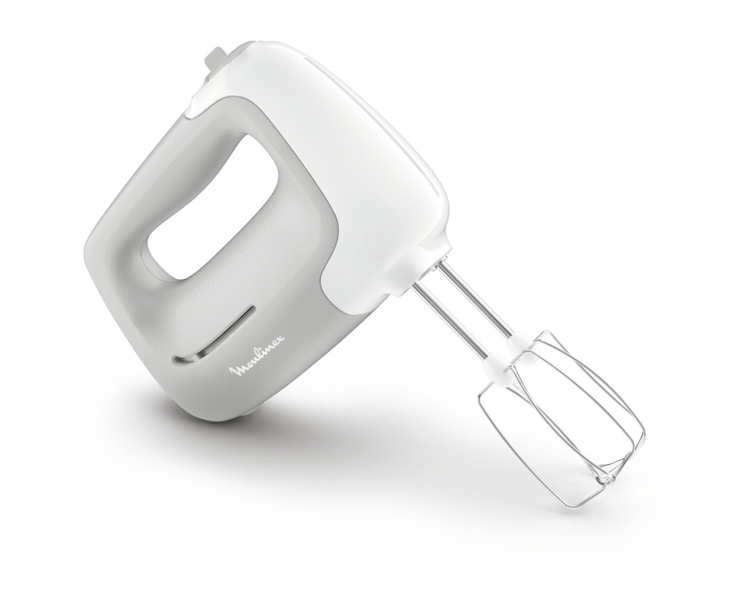 Ein weißer und grauer Moulinex-Handmixer vor weißem Hintergrund.