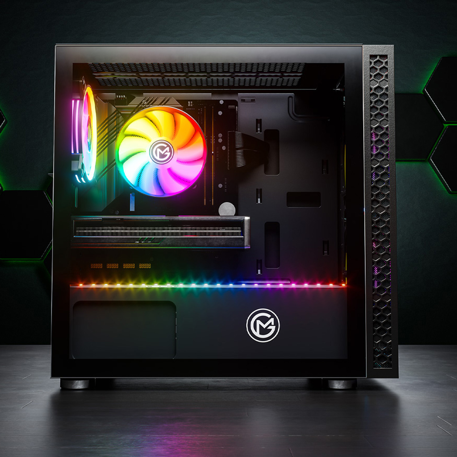 Ein Computergehäuse mit einer Glas-Seitenwand, die interne Komponenten und RGB-Beleuchtung zeigt.