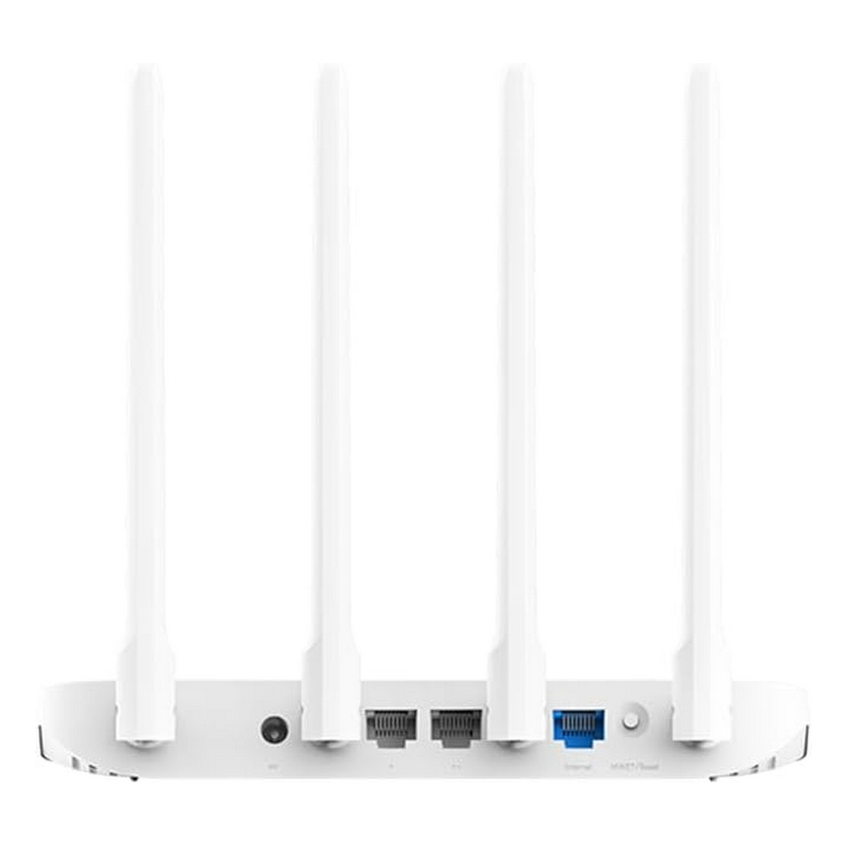 Un enrutador blanco con cuatro antenas y puertos.