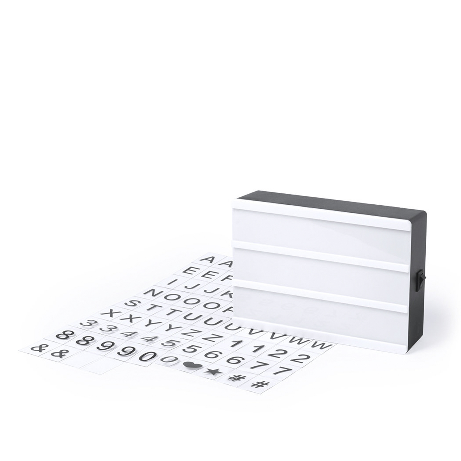 Caja de luz con letras y números. Caja blanca con marco negro. Fondo blanco.