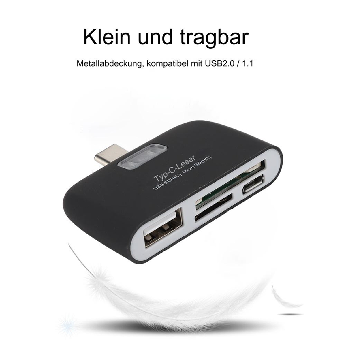 Schwarzer Kartenleser. Er hat USB- und SD-Kartensteckplätze. Feder rechts unten.