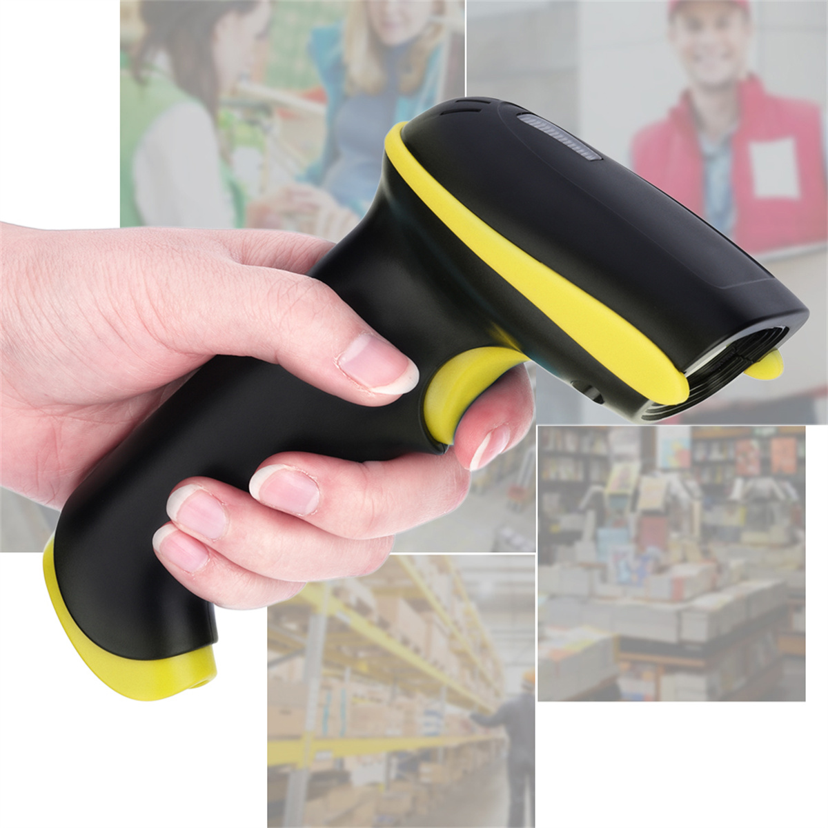 Eine Hand hält einen schwarz-gelben Barcode-Scanner. Der Hintergrund zeigt verschwommene Bilder eines Geschäfts.