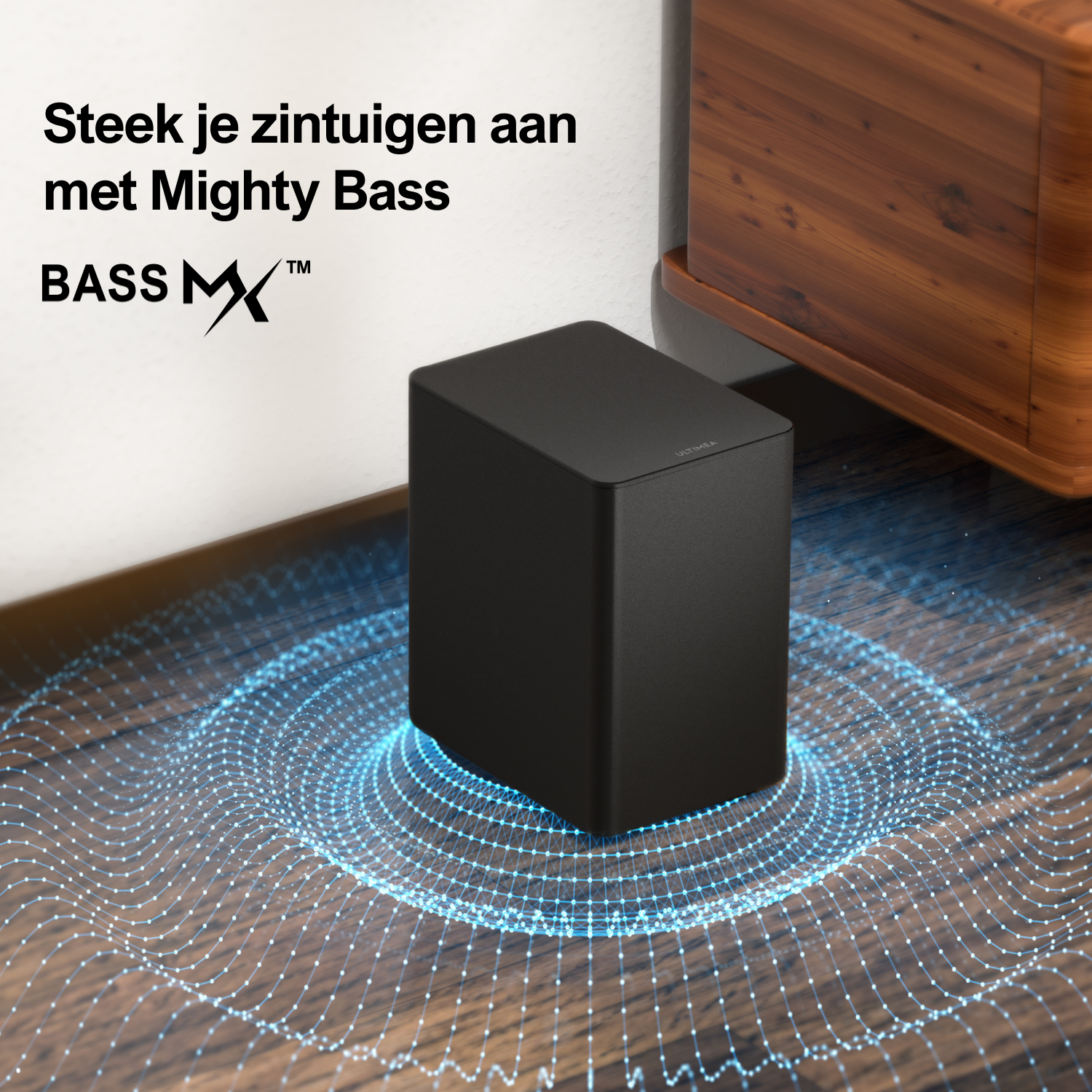 Zwarte luidspreker. Blauw energie-golfontwerp op de vloer. Tekst luidt: Mighty Bass, Bass MX.
