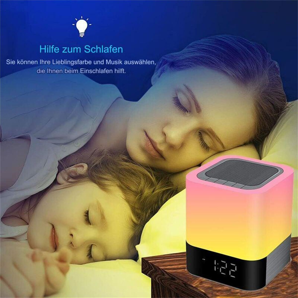 Eine Frau und ein Kind schlafen in der Nähe einer farbwechselnden Lampe mit Digitalanzeige.