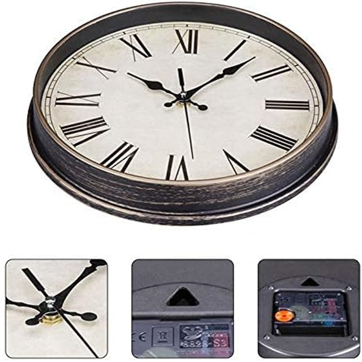 Eine große Uhr mit römischen Ziffern auf dem Zifferblatt. Die Uhr hat ein dunkles, gealtertes Aussehen.