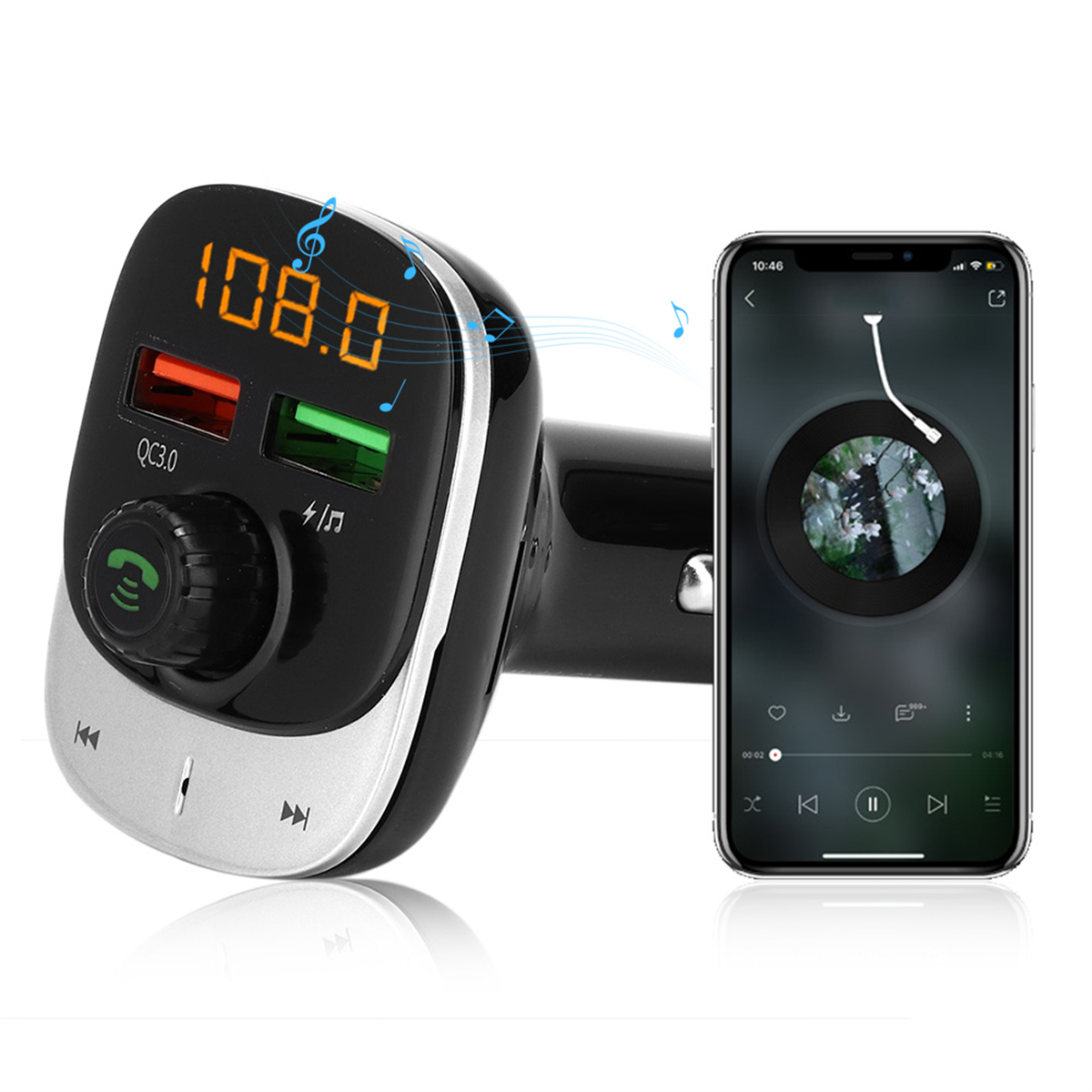 Schwarzes Autoladegerät mit Display, das die Radiofrequenz anzeigt, und Telefon, das Musik abspielt.