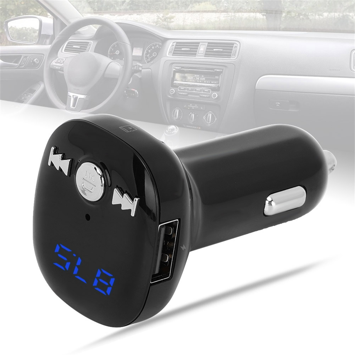 Schwarzes Autoladegerät mit USB-Anschluss und Knöpfen, mit blauem Display.