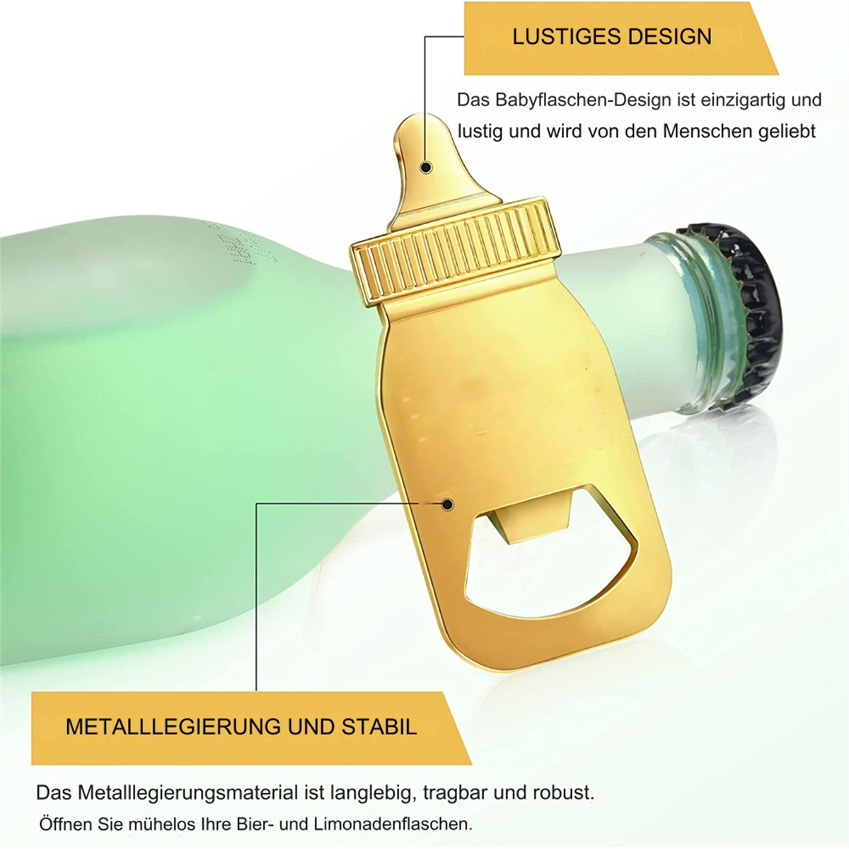 Ein goldener Flaschenöffner in Form einer Babyflasche. Er ist neben einer grünen Flasche geöffnet.