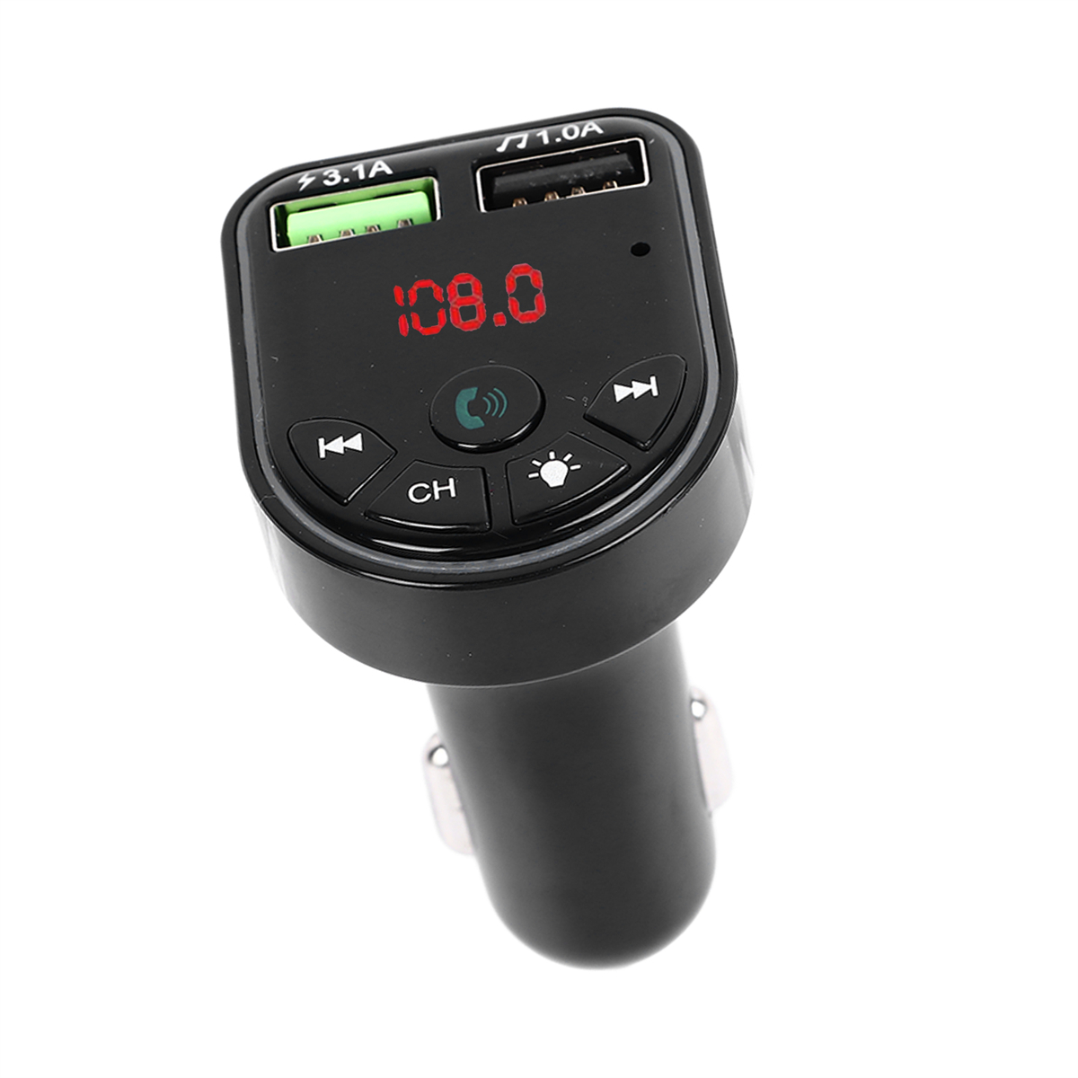 Schwarzes Autoladegerät mit zwei USB-Anschlüssen und digitaler Anzeige '108.0'.