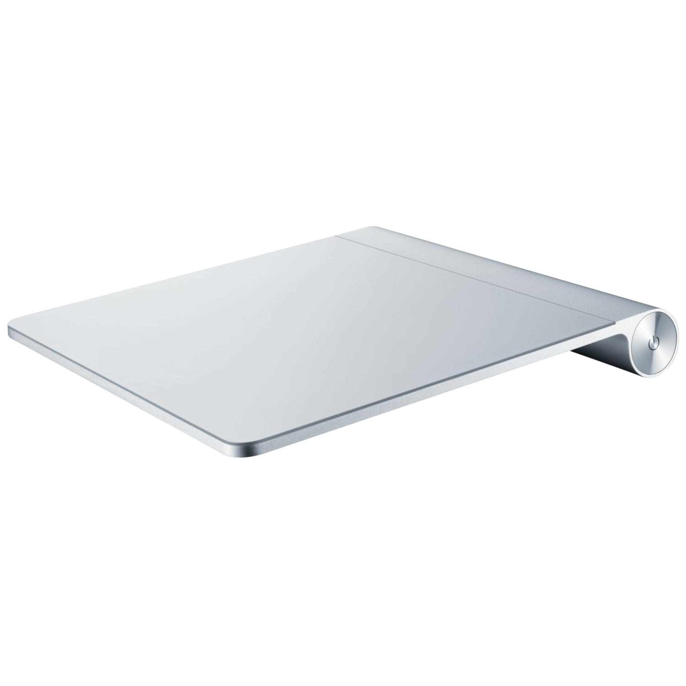 Silbernes Magic Trackpad. Schräge Ansicht. Weißer Hintergrund.