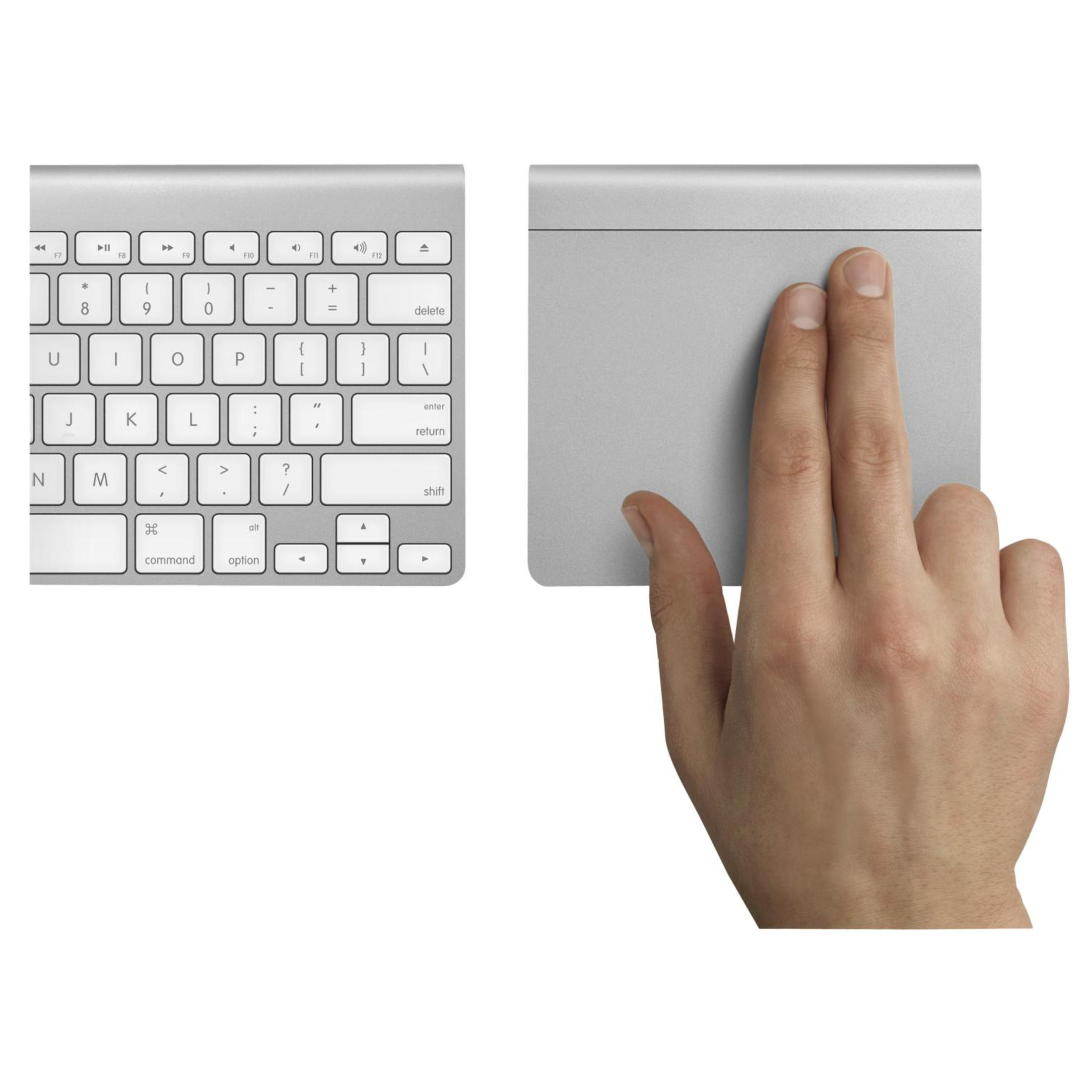 Tastatur und Trackpad, mit Fingern auf dem Trackpad. Weißer Hintergrund.