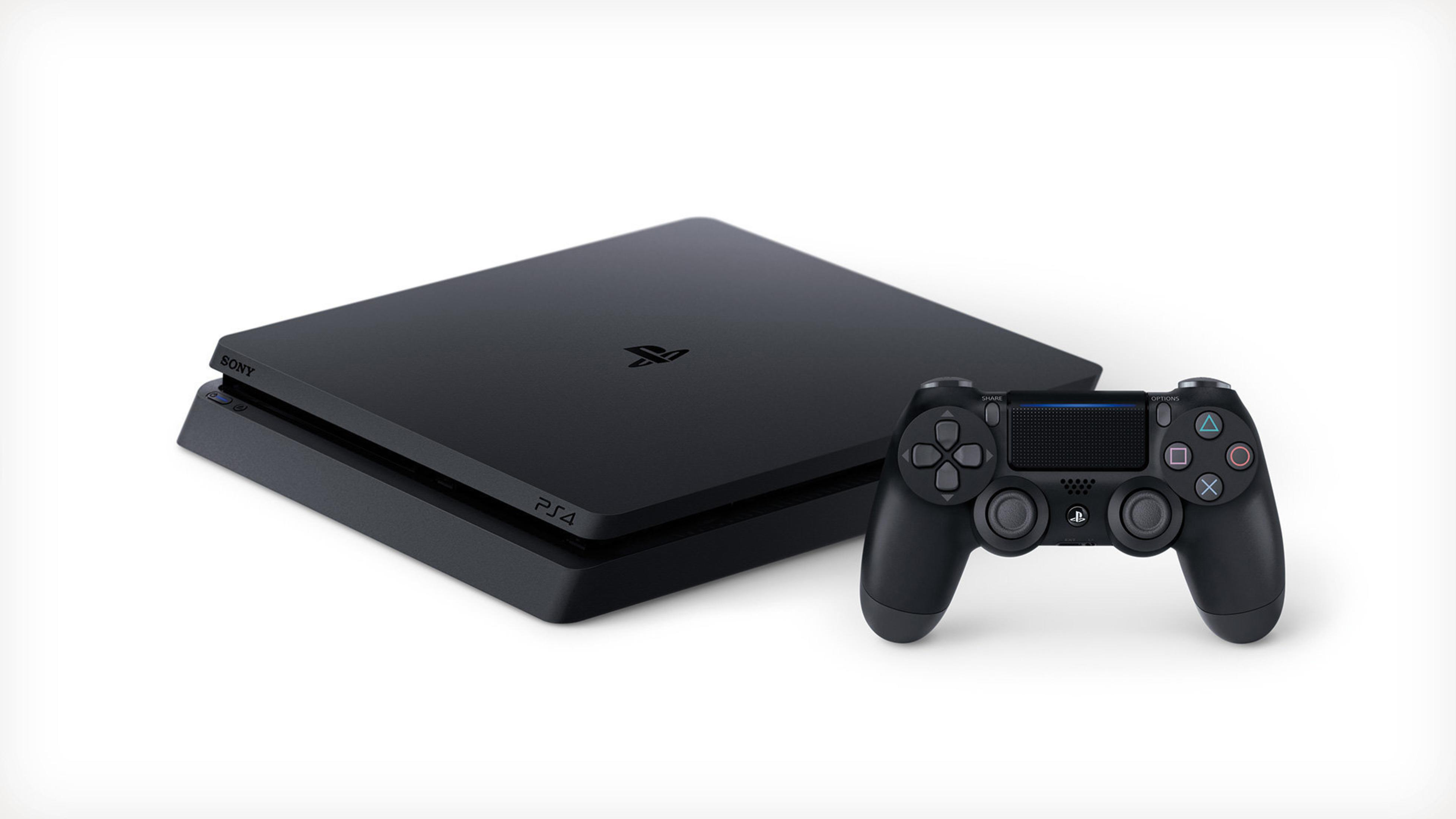 Schwarze PS4-Konsole und Controller auf weißem Hintergrund. Die Konsole ist flach.