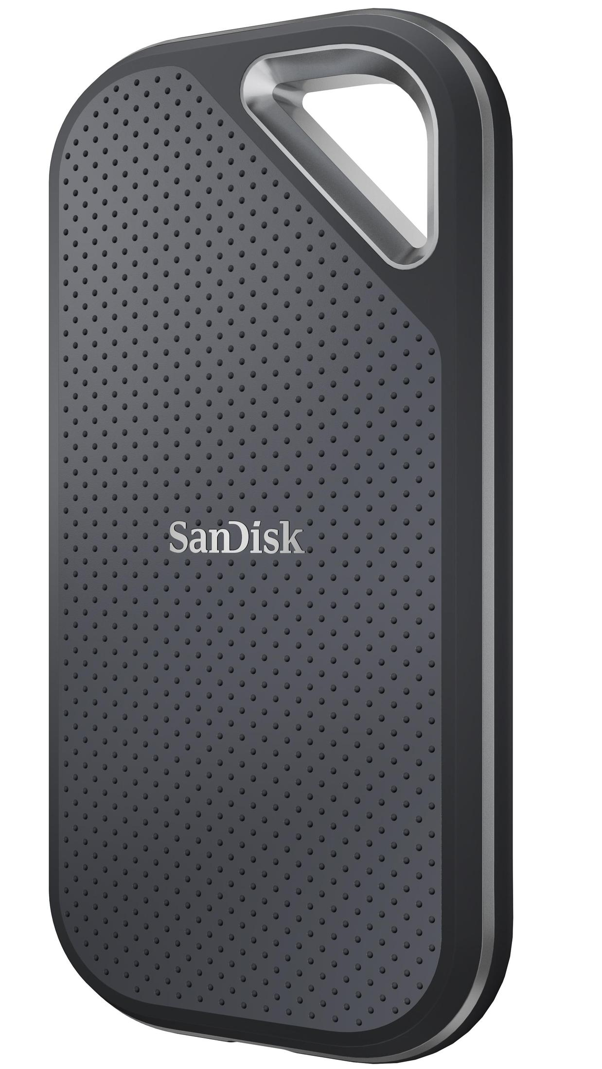 Eine dunkelgraue SanDisk externe Festplatte mit strukturierter Oberfläche und einer Schlaufe.