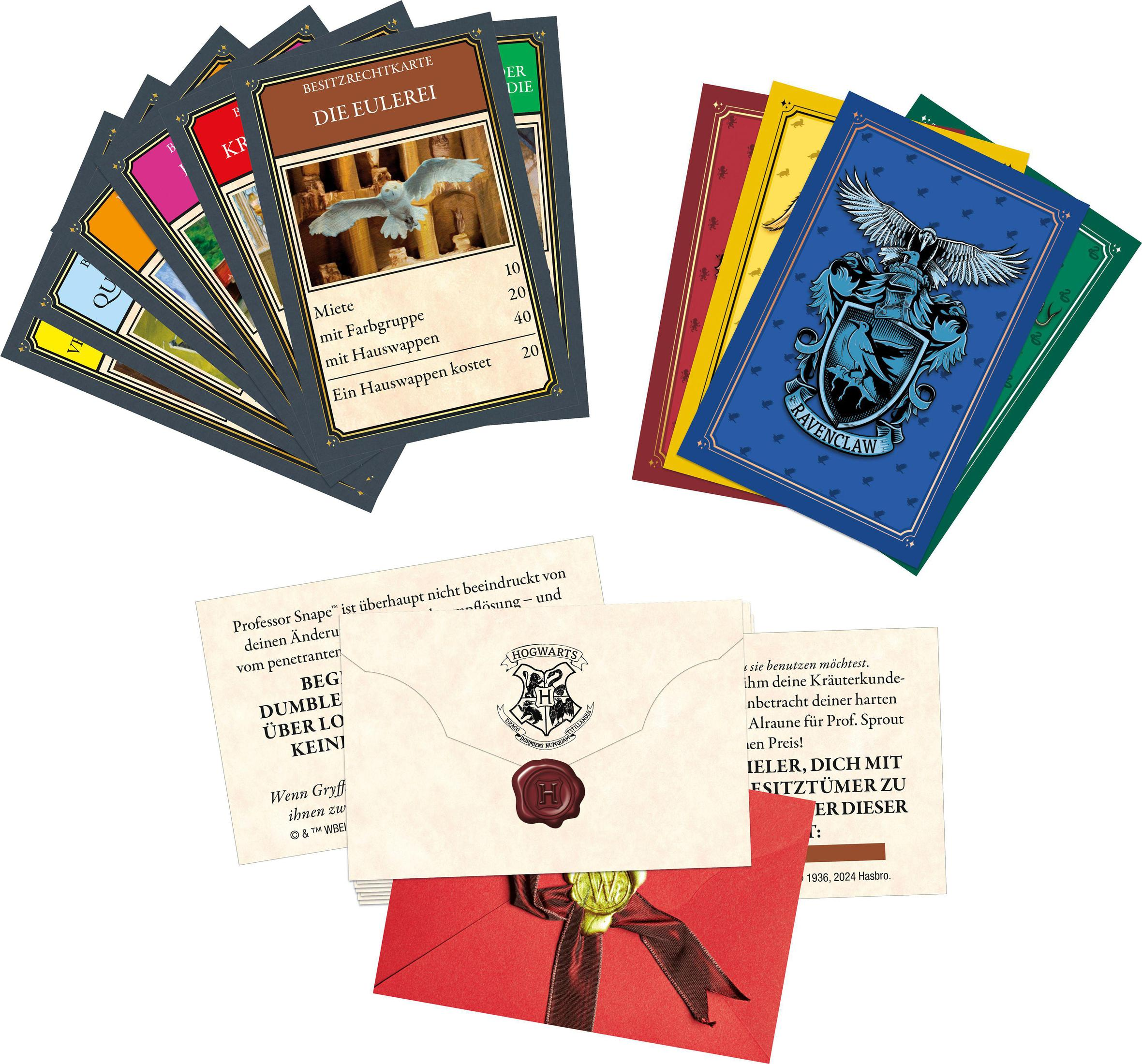 Cartes du jeu Harry Potter, enveloppe avec sceau et autres éléments du jeu.