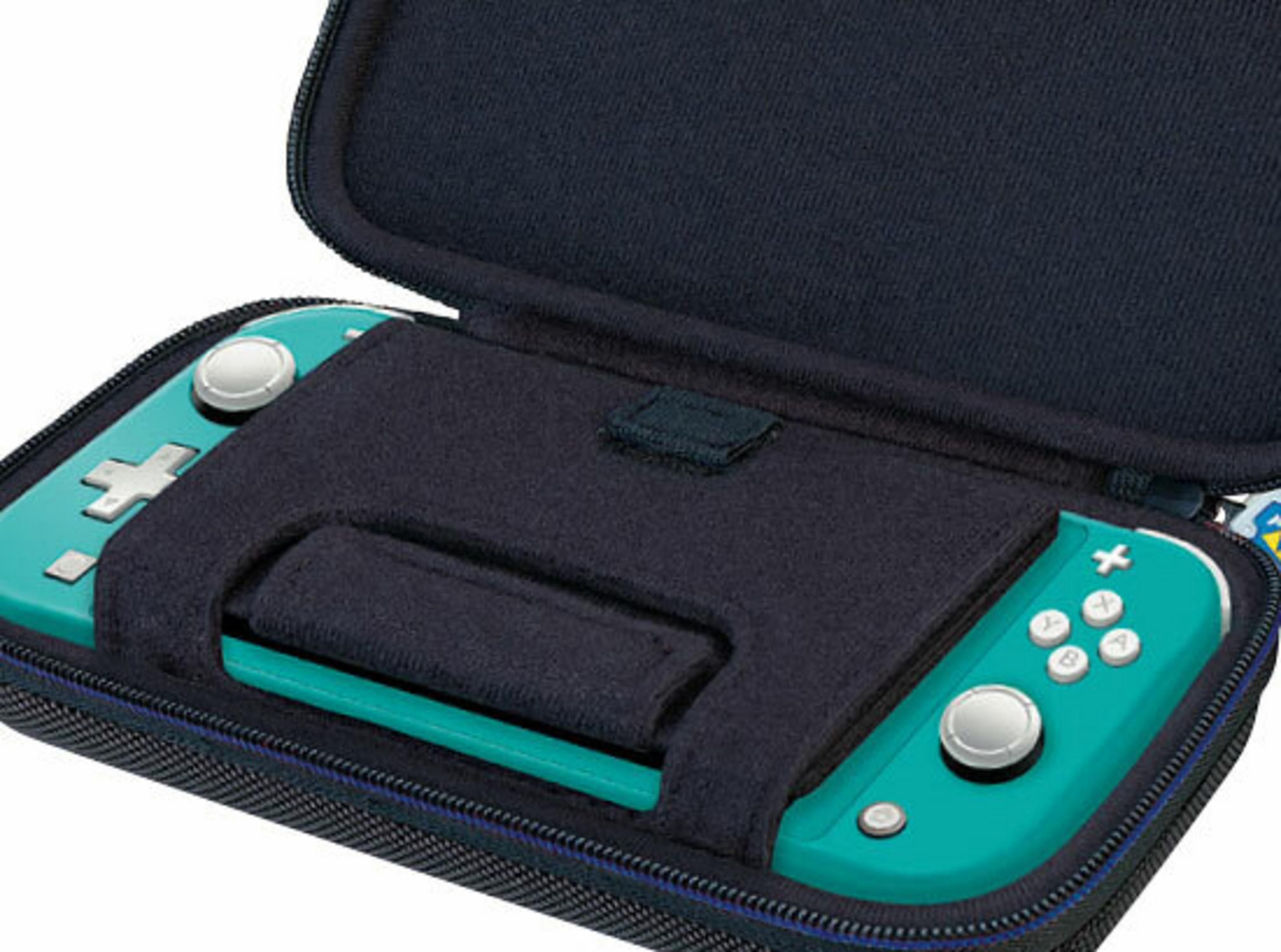 Turkusowy Nintendo Switch Lite w ciemnym etui z czarną podszewką.