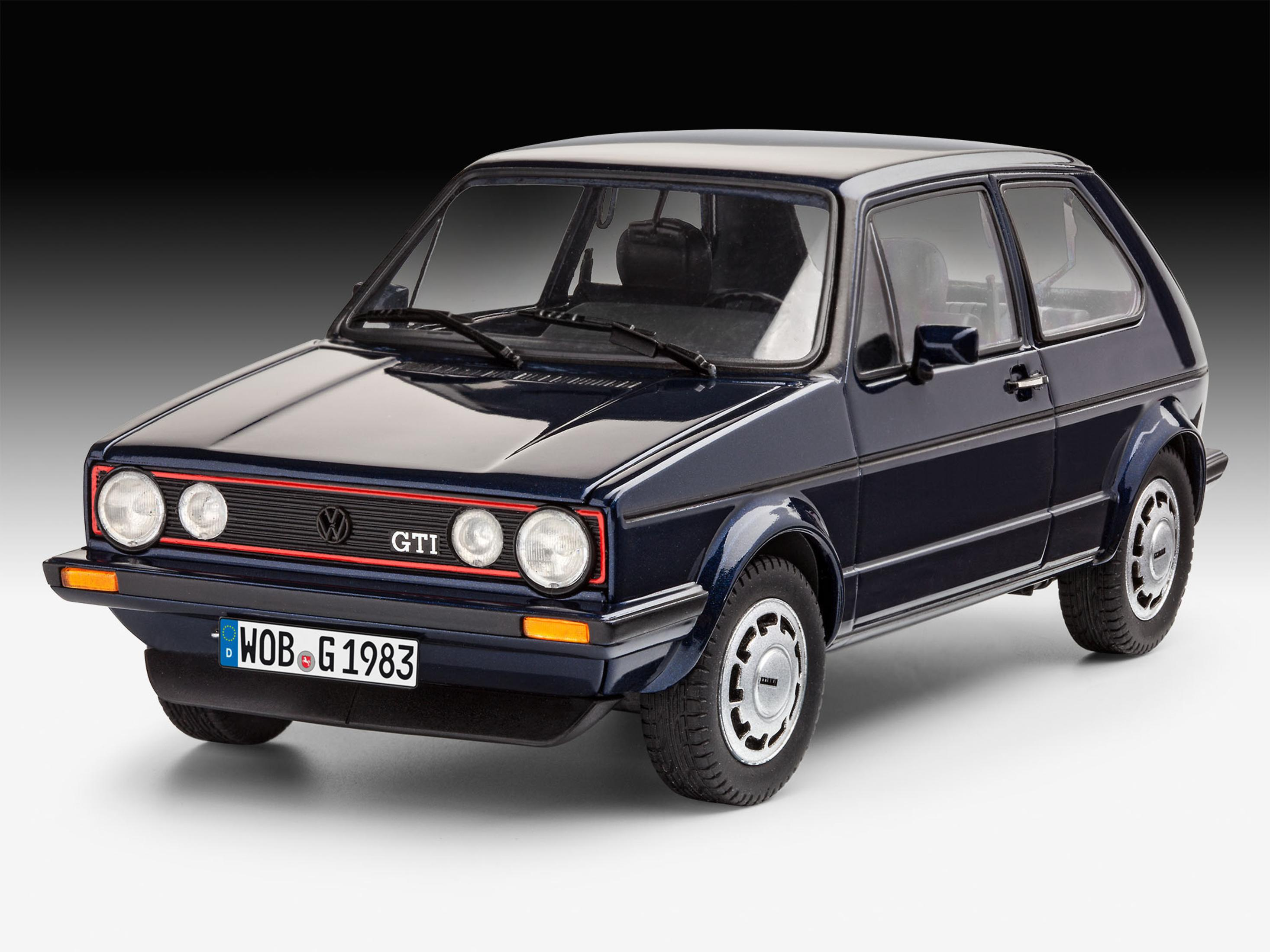 Auto classico blu scuro, una Volkswagen GTI, su sfondo bianco, che mostra viste frontali e laterali.
