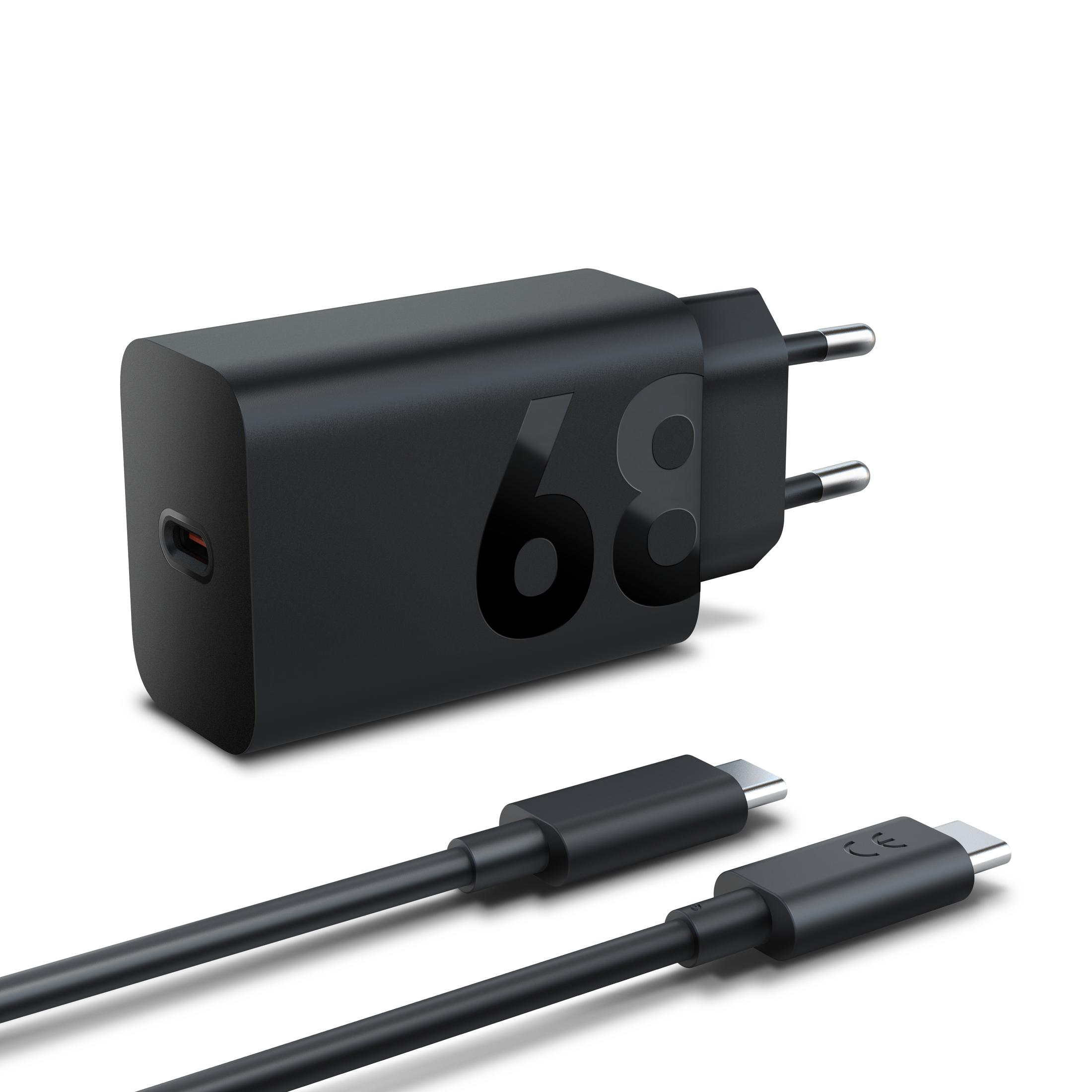 Zwarte telefoonlader met een USB-C-poort en het nummer '68', met kabels.