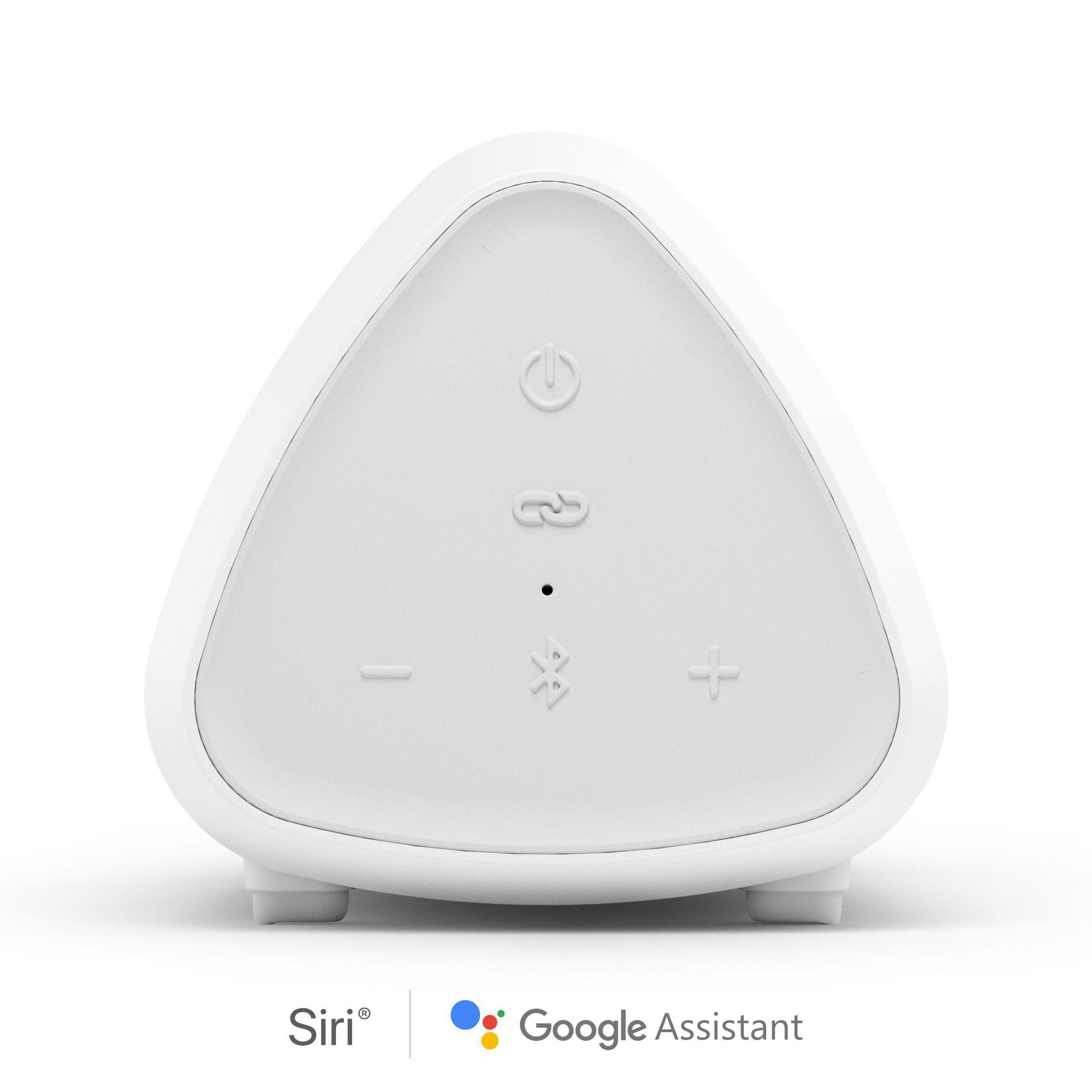 Weißer dreieckiger Lautsprecher mit Steuertasten. Siri- und Google Assistant-Logos. Weißer Hintergrund.