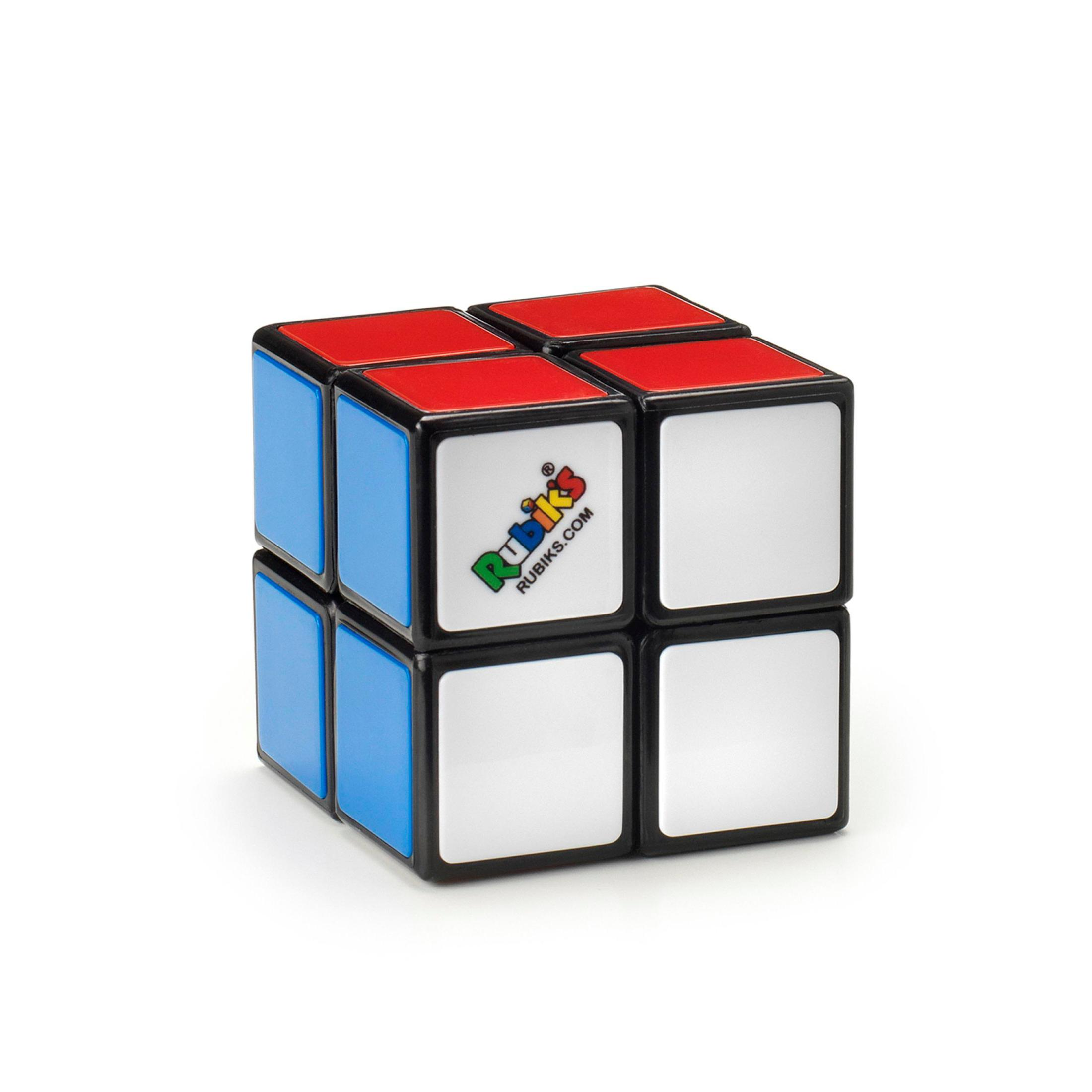 Un cubo di Rubik 2x2 con quadrati rossi, blu e bianchi. Il logo Rubik è visibile.