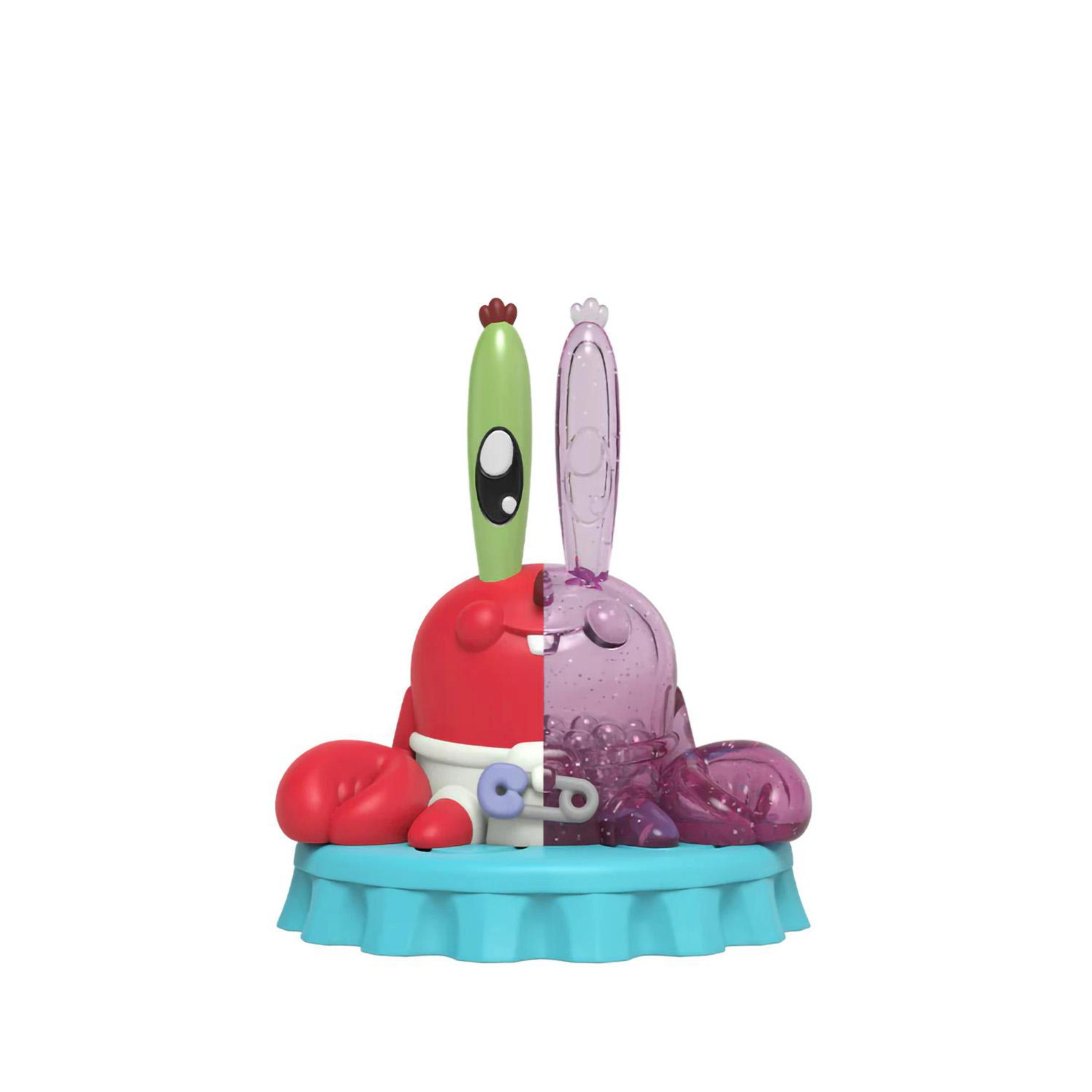 Halb rotes und halb durchscheinendes violettes Mr. Krabs-Spielzeugfigur auf blauem Sockel.