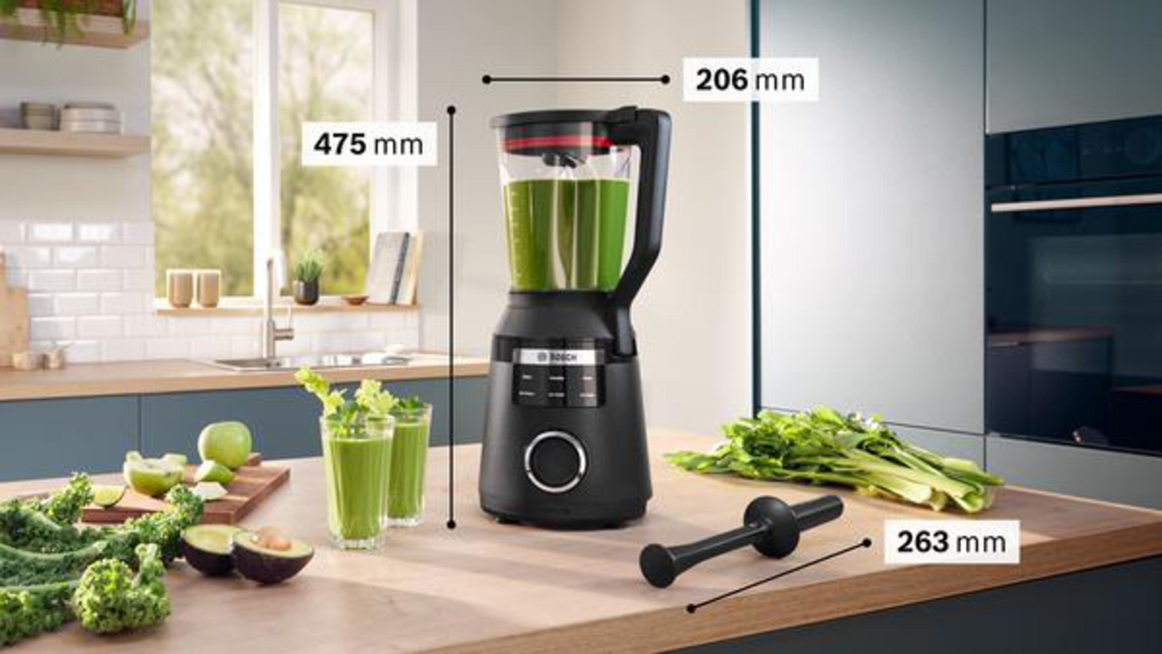 Frullatore nero con frullato verde. Linee di misurazione attorno. Dimensioni: 475mm altezza, 206mm larghezza, 263mm lungo.