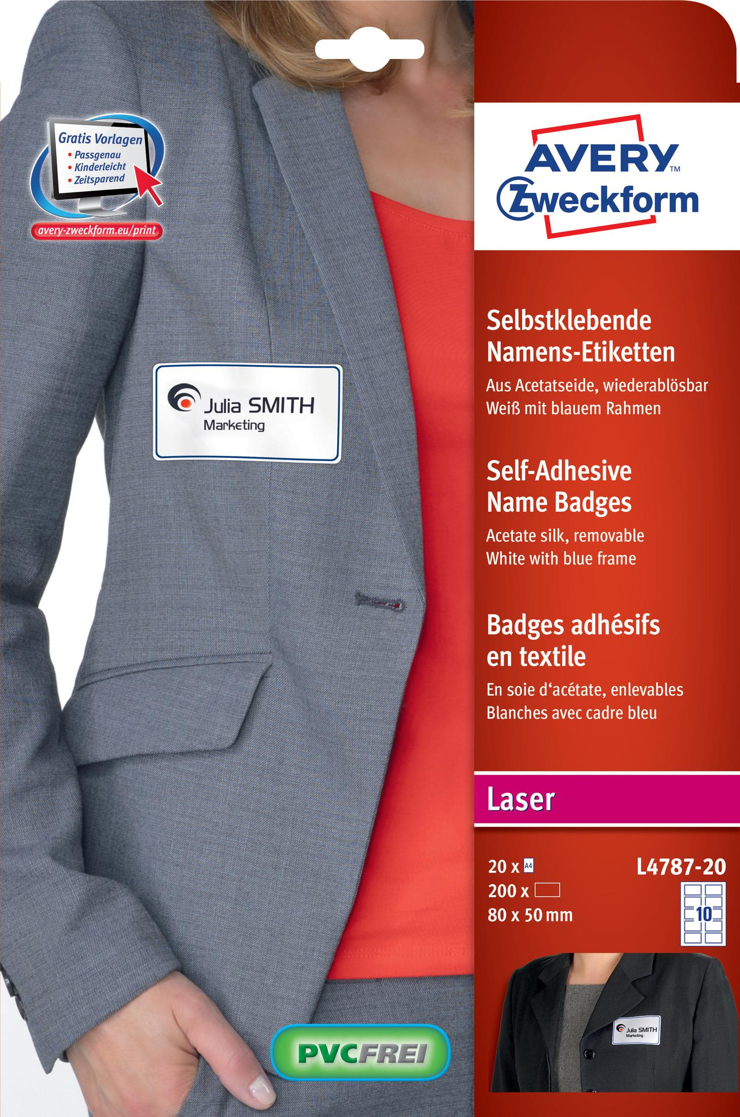 Frau mit grauem Blazer und Namensschild. Packung mit Namensetiketten im Hintergrund.