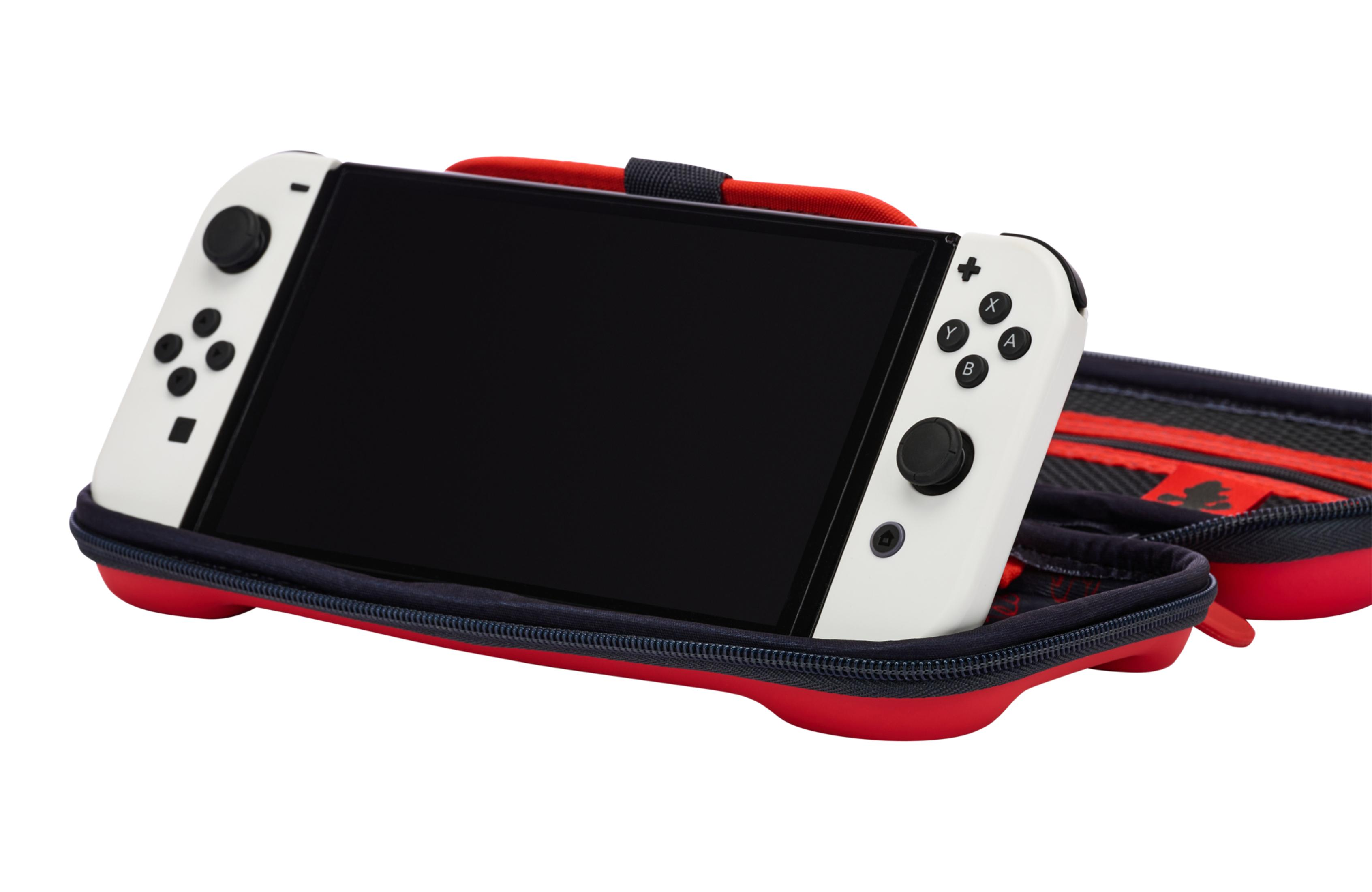 Biała konsola Nintendo Switch w czerwono-niebieskiej obudowie z joystickami.
