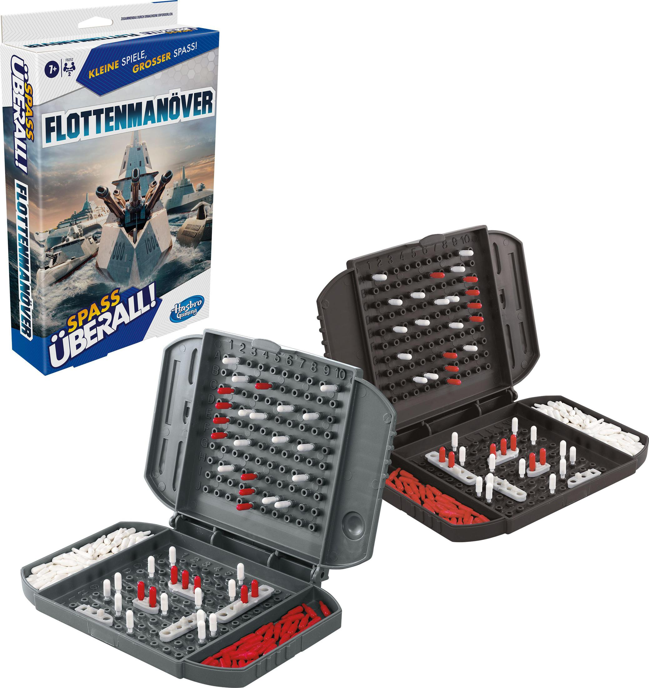 Zestaw gier planszowych. Dwie plansze, pionki i pudełko. Białe tło.