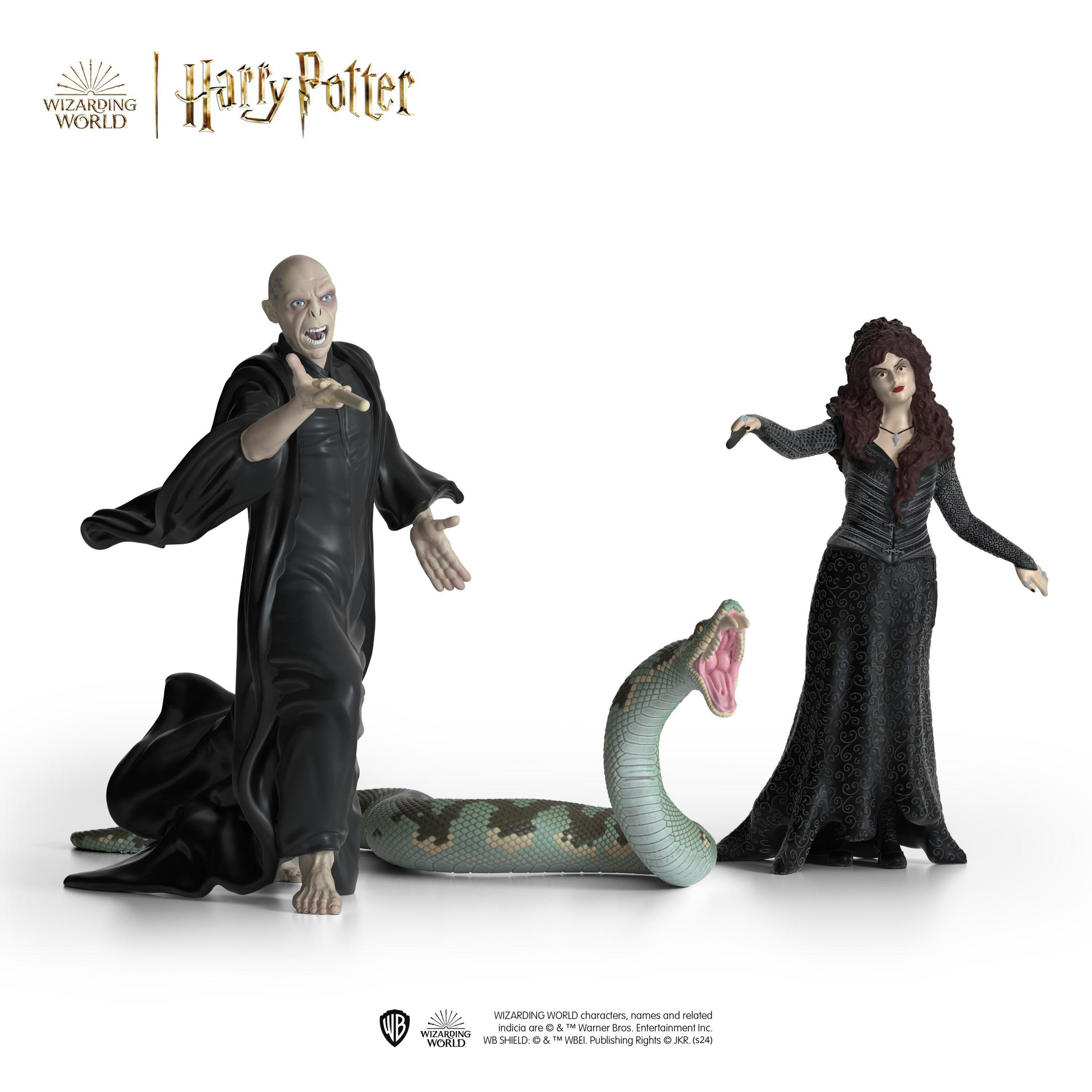 Personaggi di Harry Potter, Voldemort e Bellatrix, con una statuina di serpente.