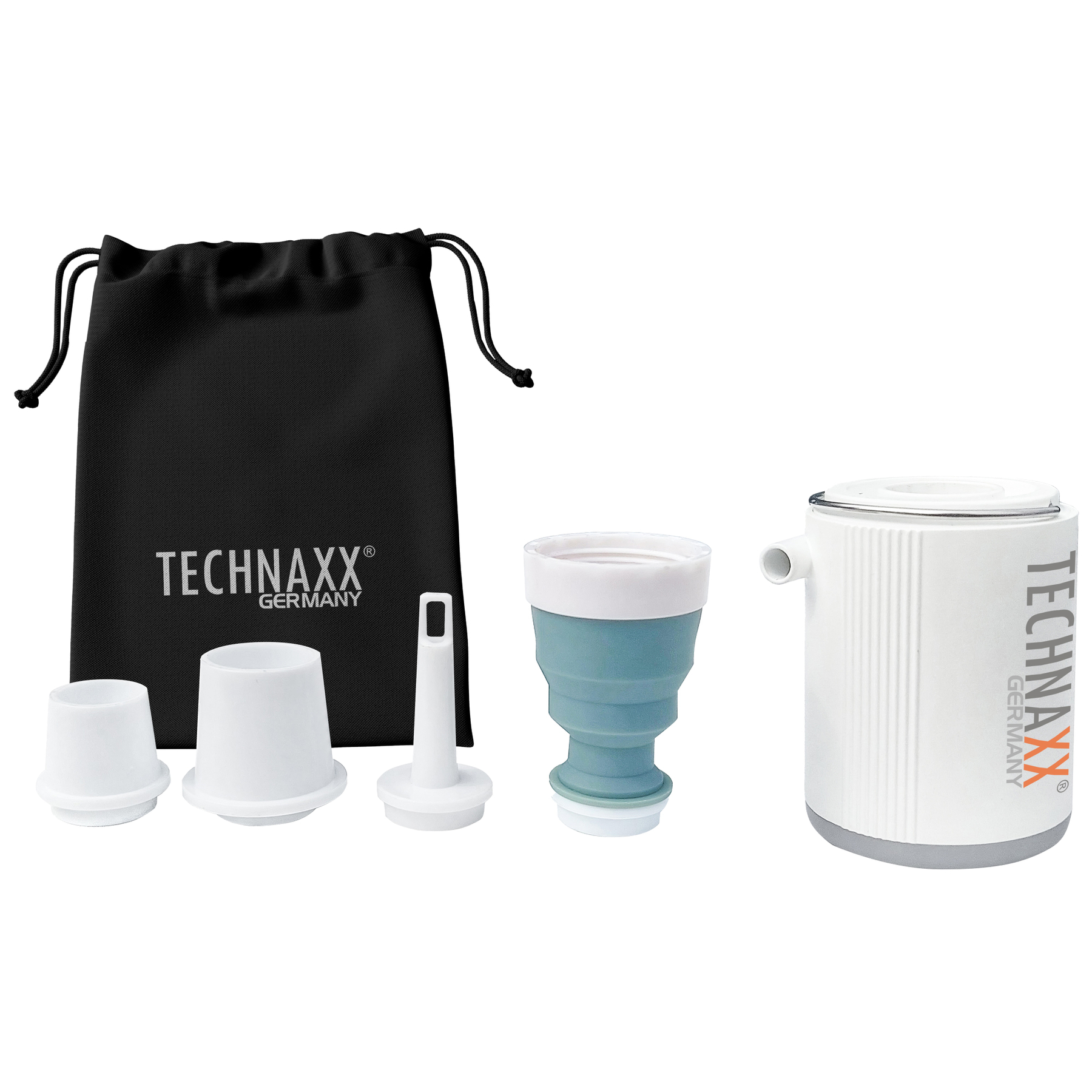 Weißes TECHNAXX Germany Reiseset mit Zubehör: Tasche, Becher und ein zusammenklappbarer Becher auf weißem Hintergrund.