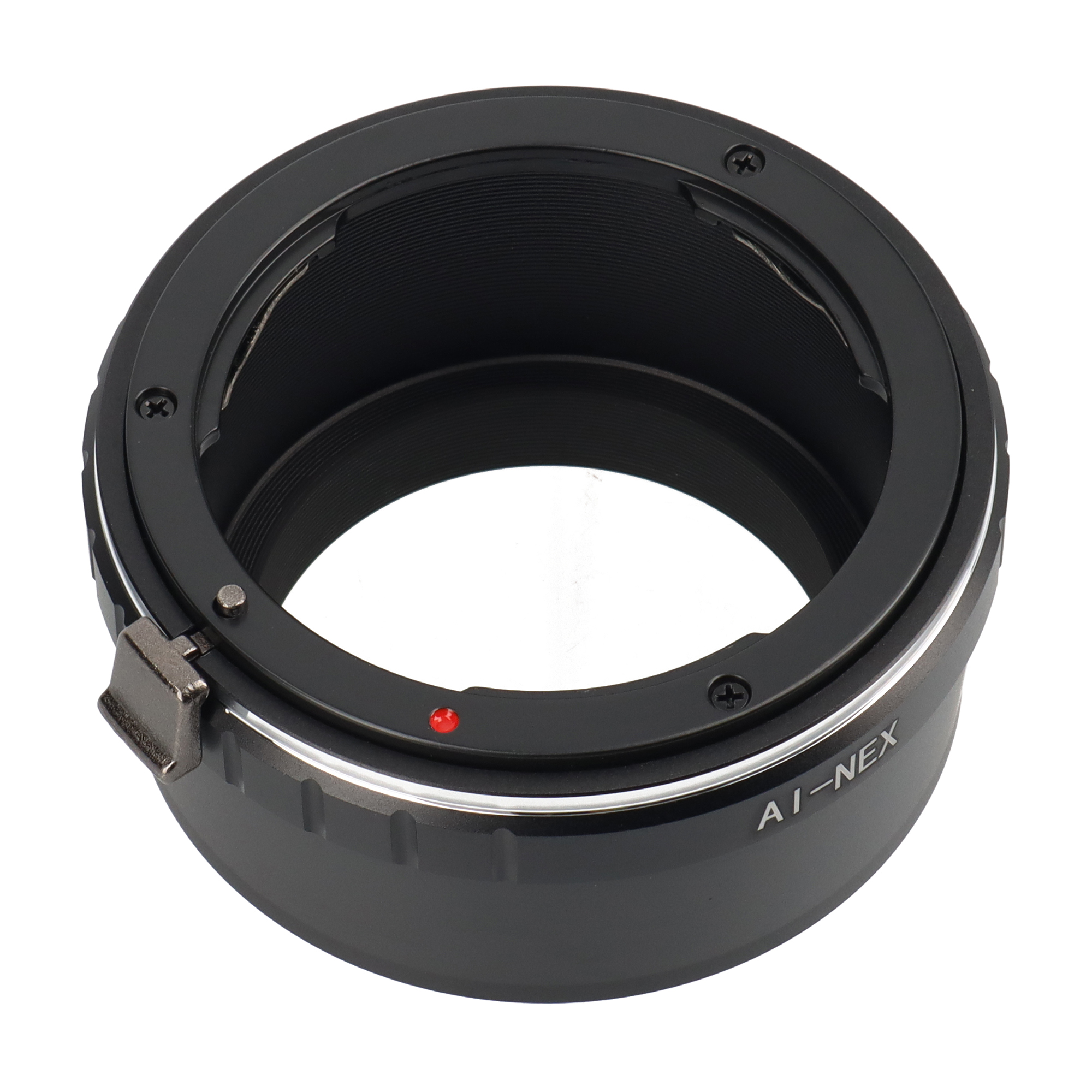 Schwarzer Objektivadapterring. Kreisförmige Form, metallisch, mit rotem Punkt, weißer Hintergrund.